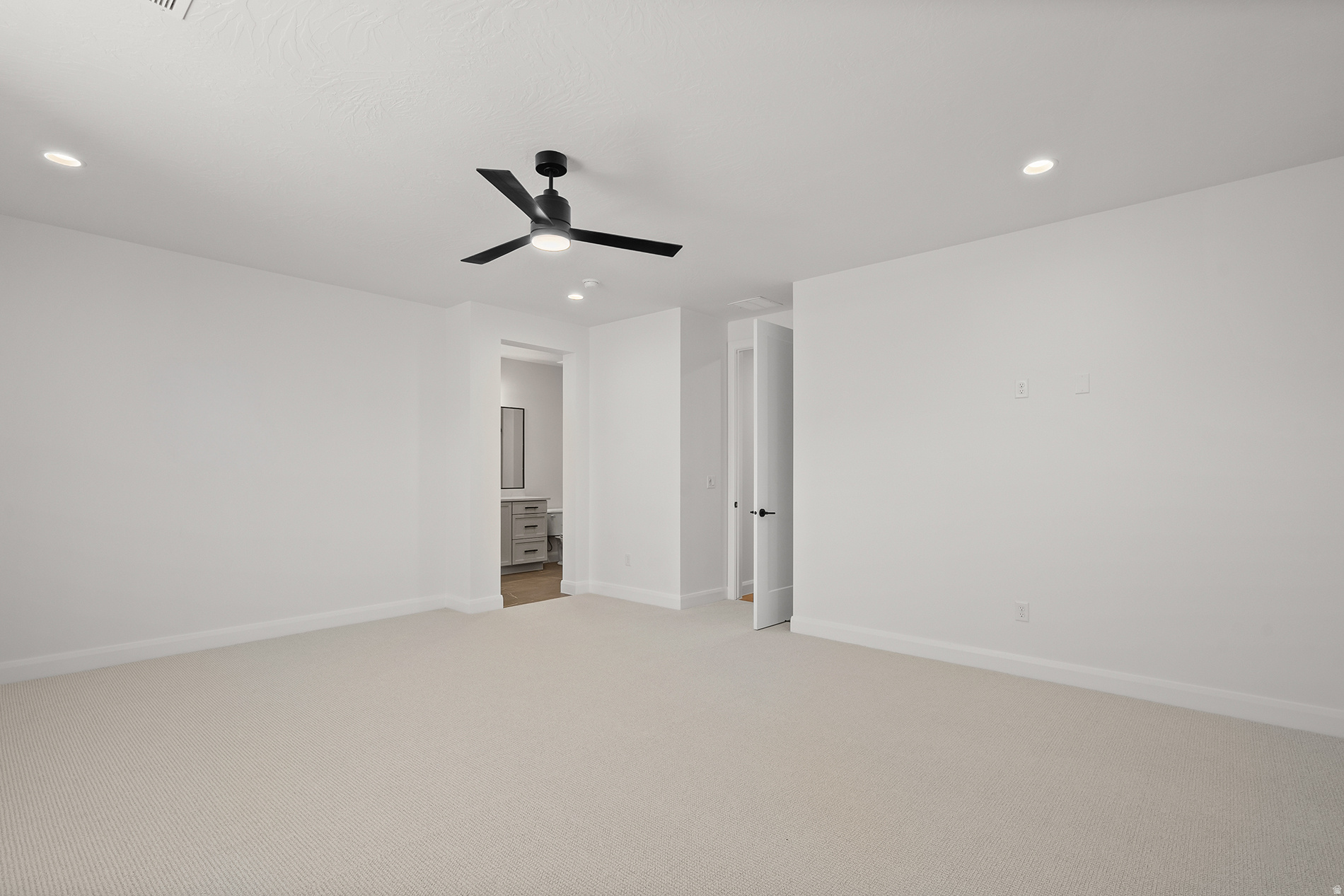 main property photo 79