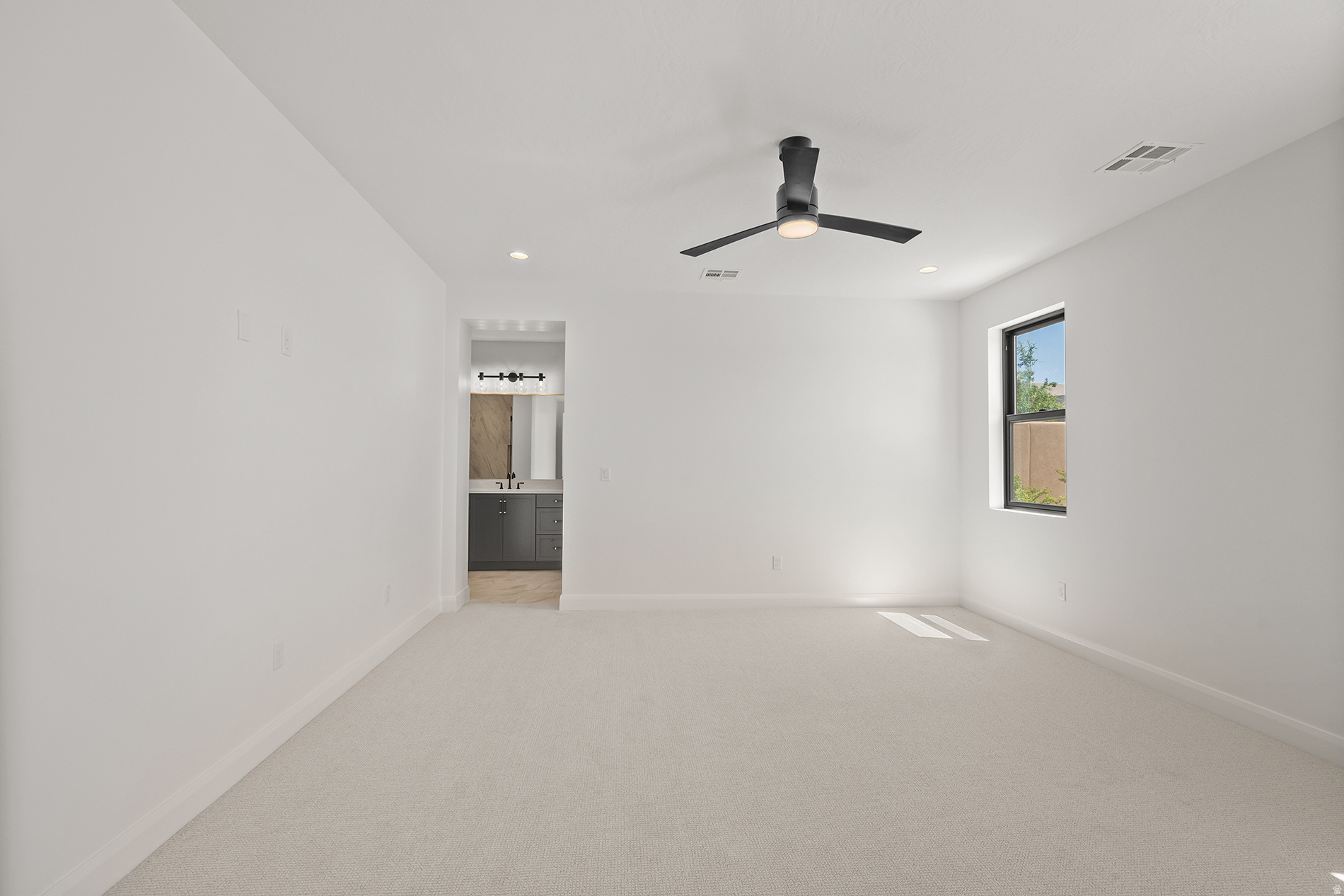 main property photo 81