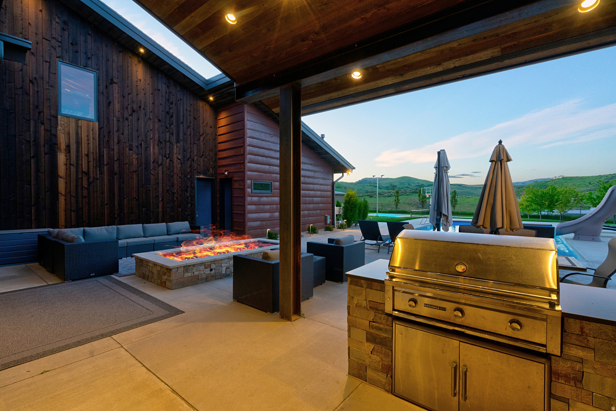 main property photo 67