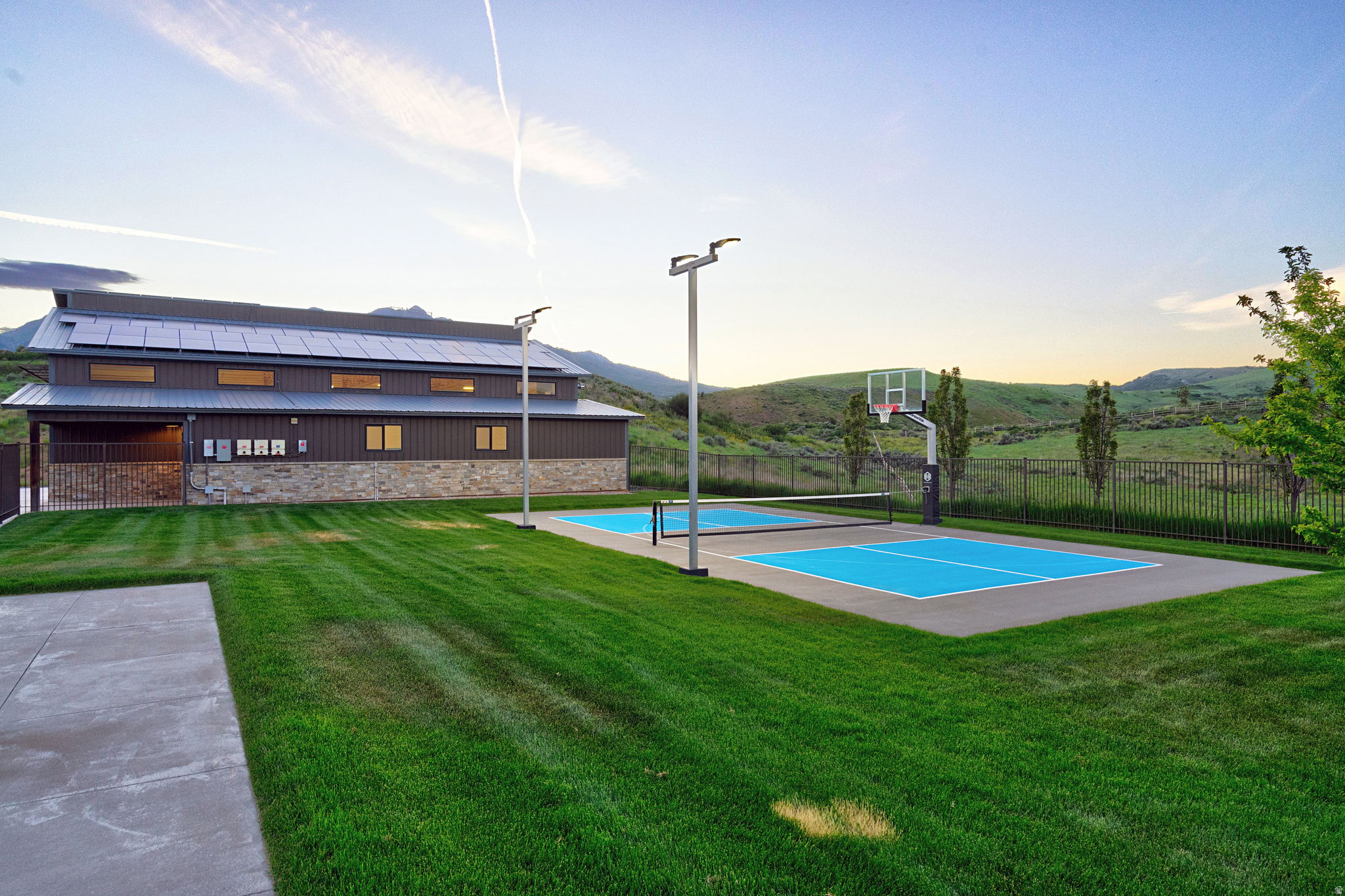 main property photo 78
