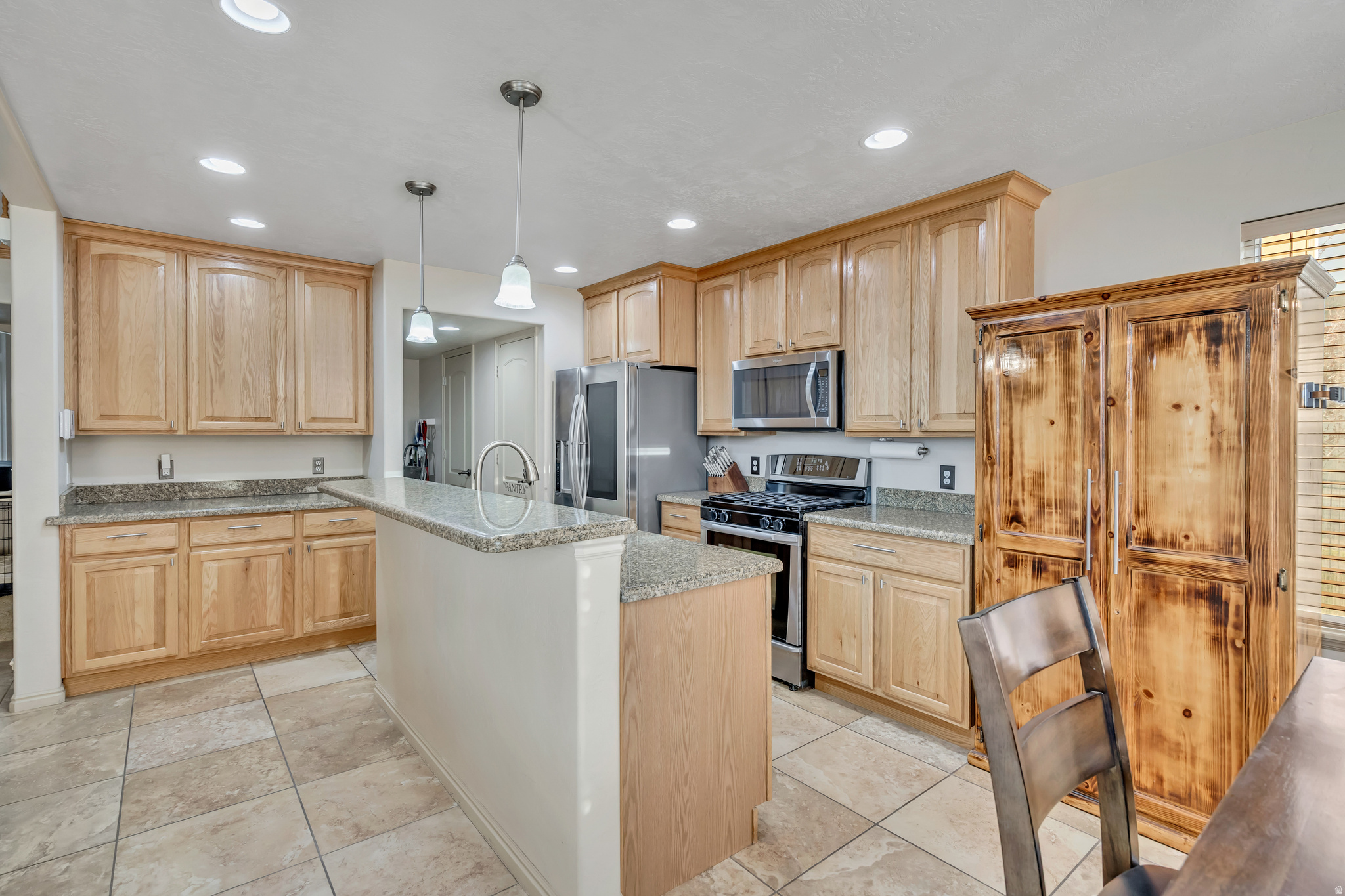 main property photo 12