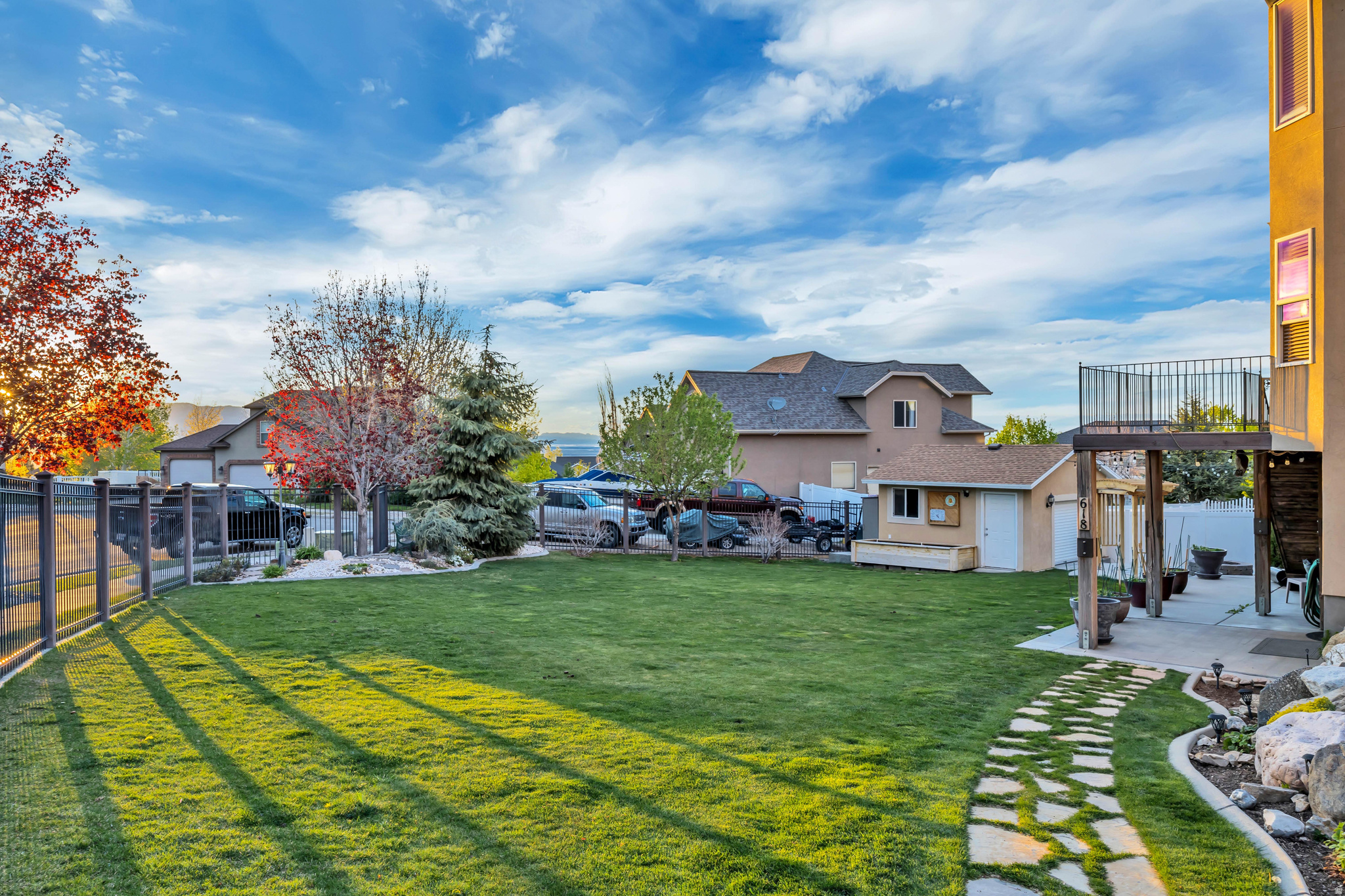 main property photo 37