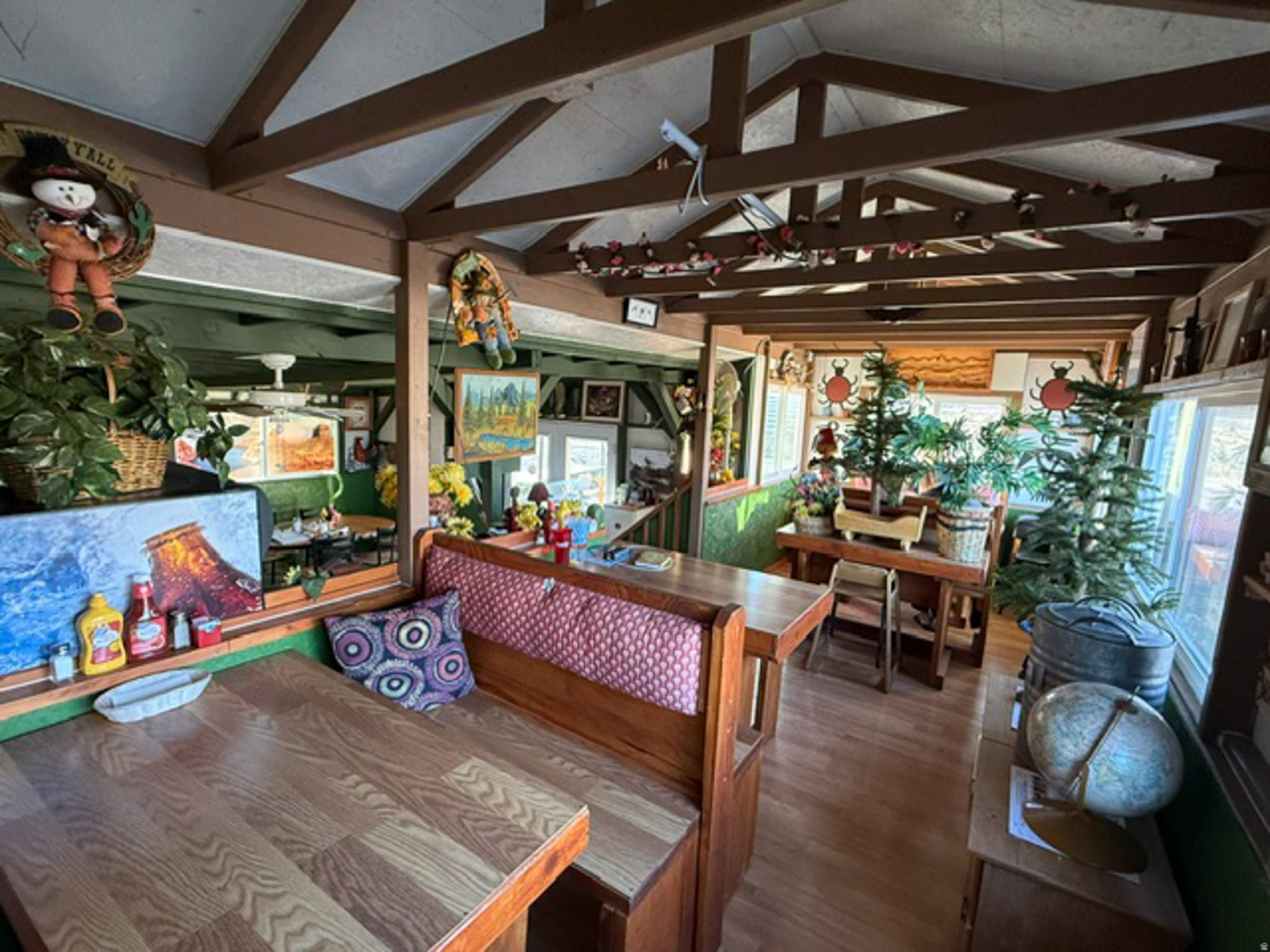 main property photo 45