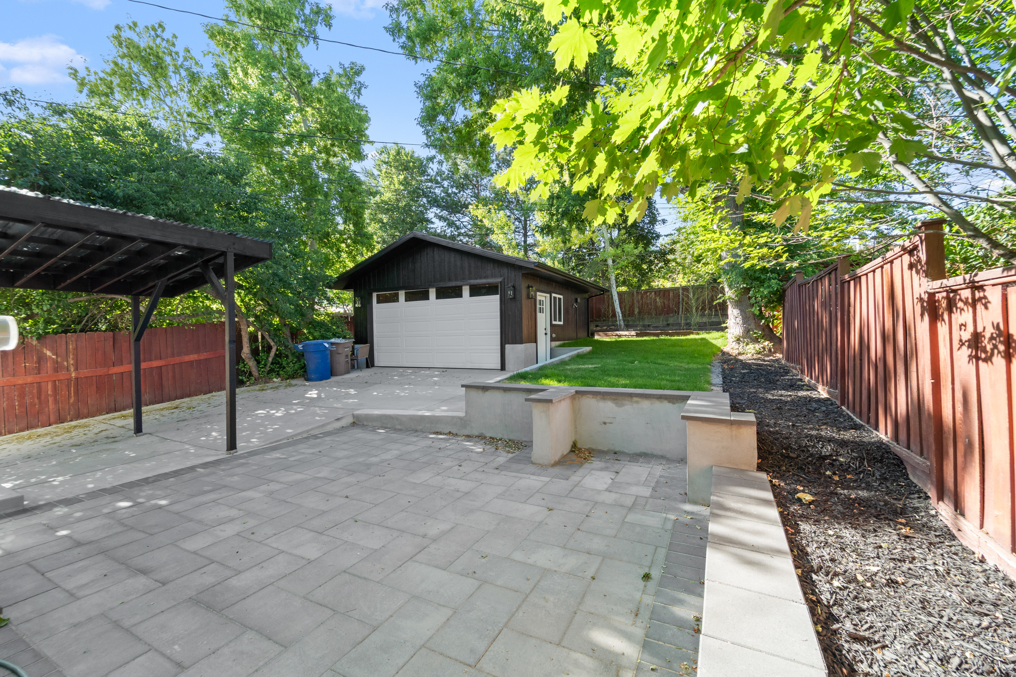 main property photo 59