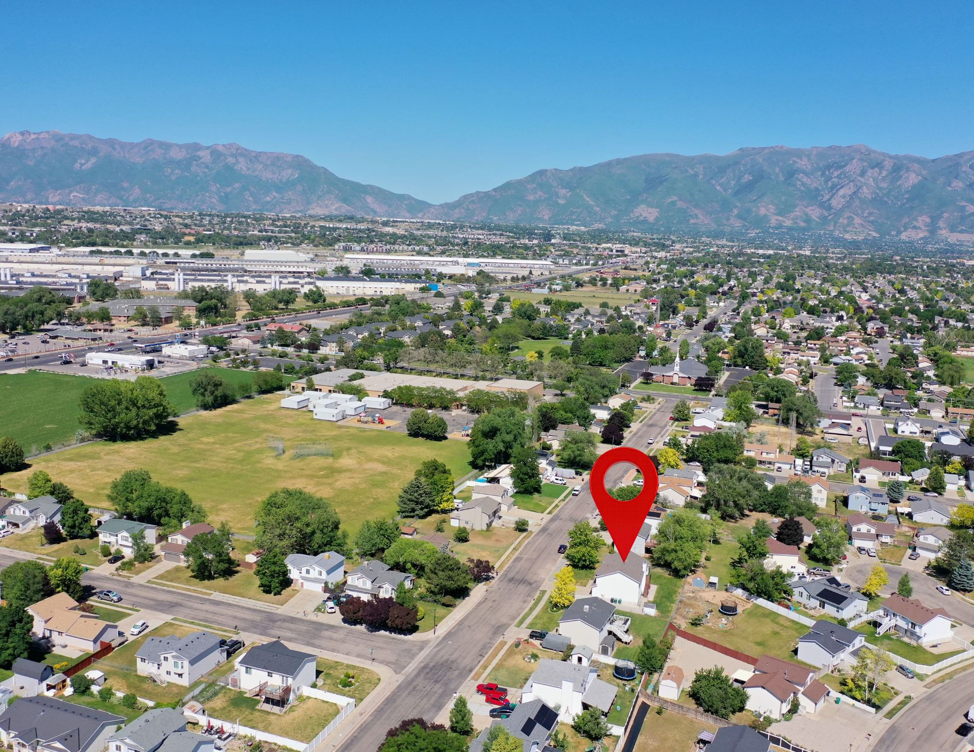 main property photo 40
