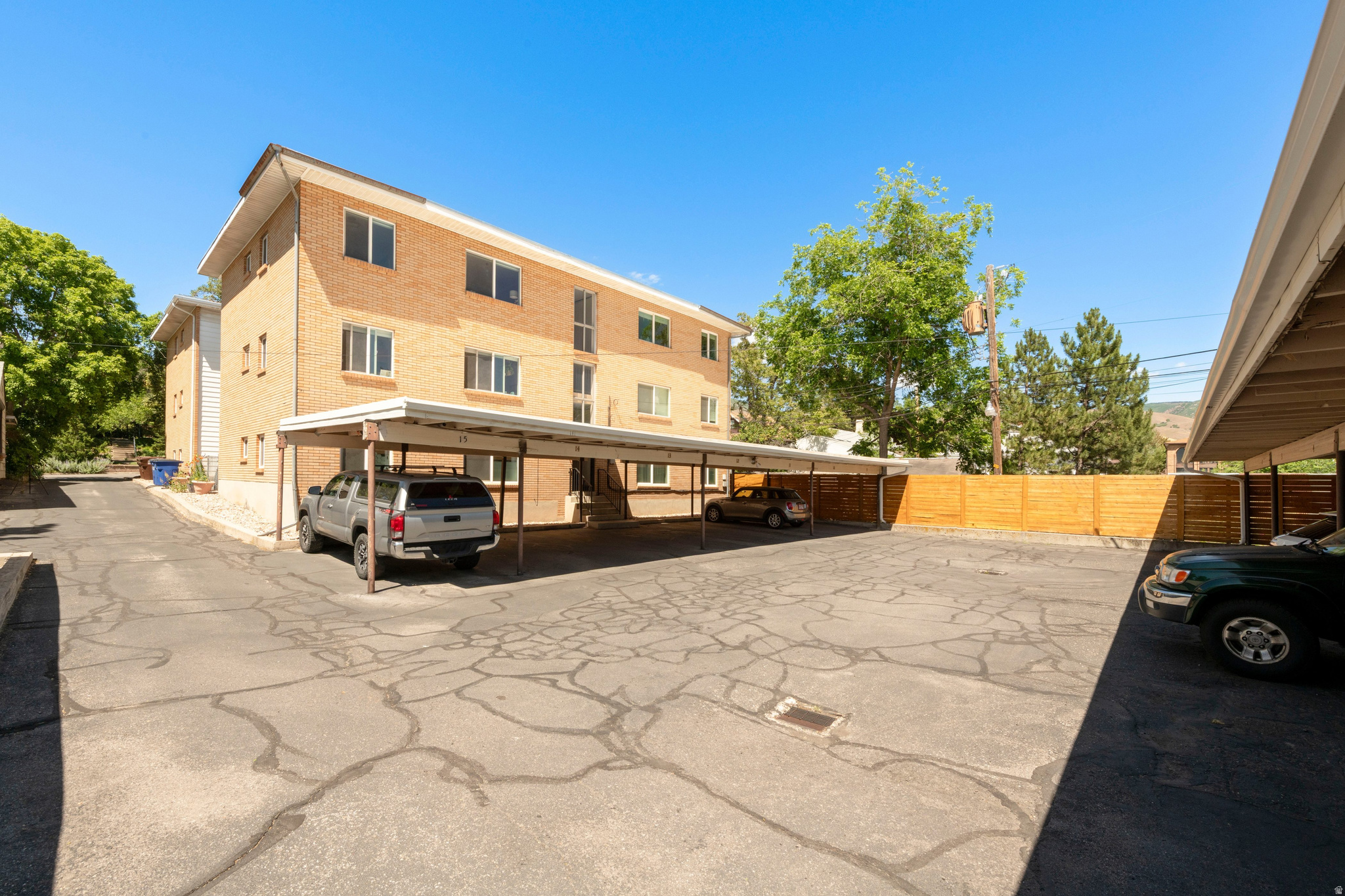 main property photo 20