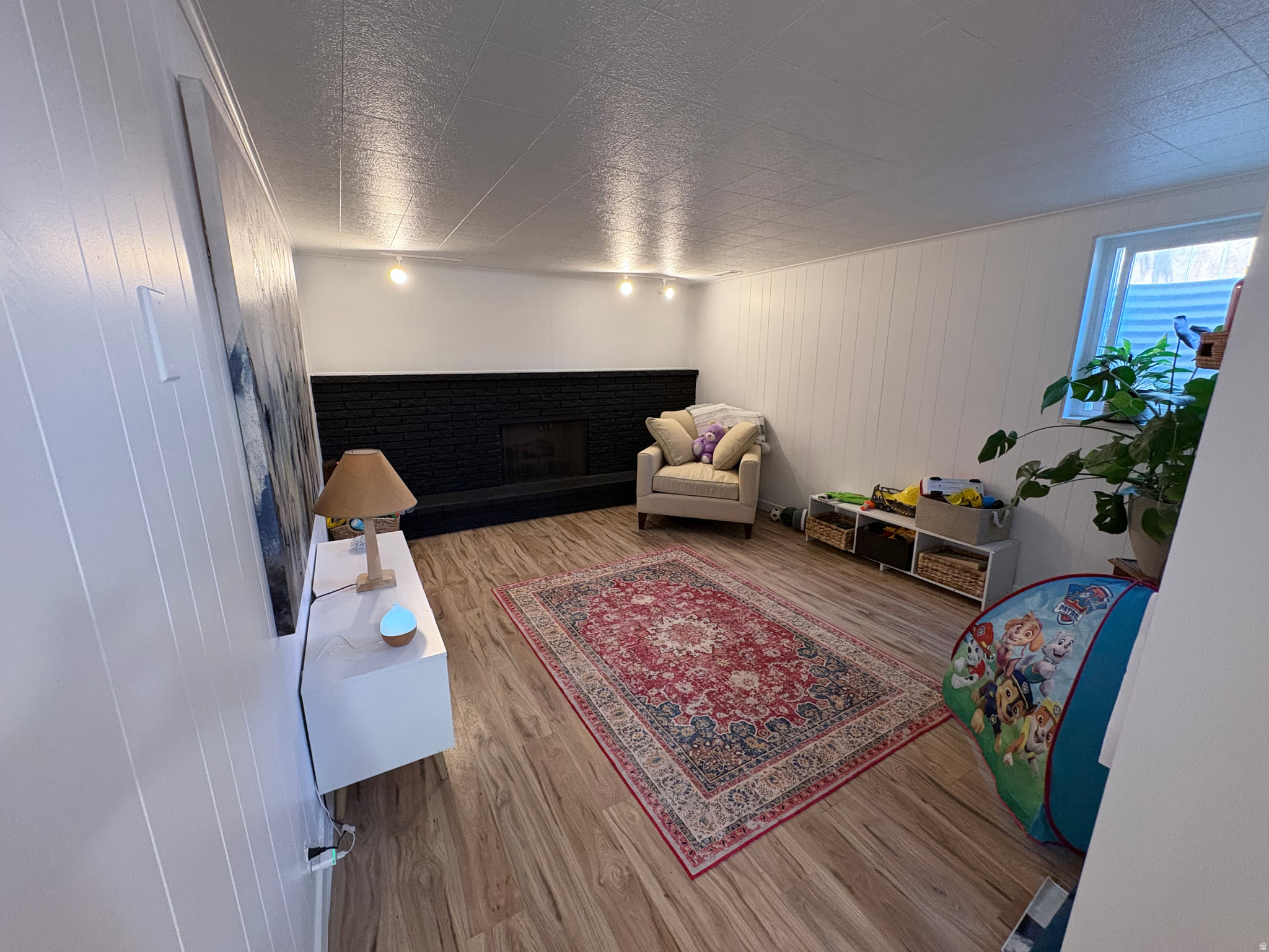 main property photo 11