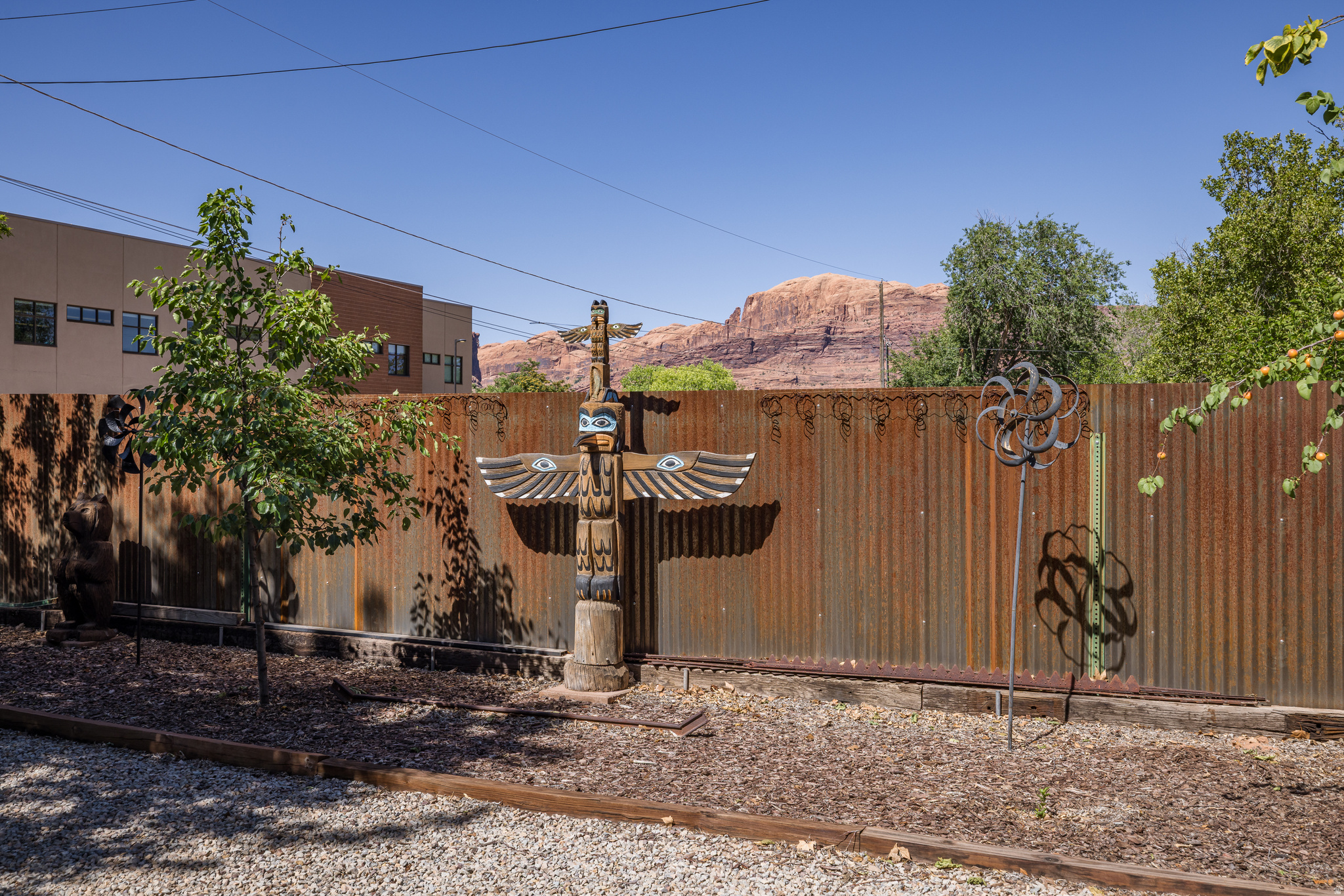 main property photo 18