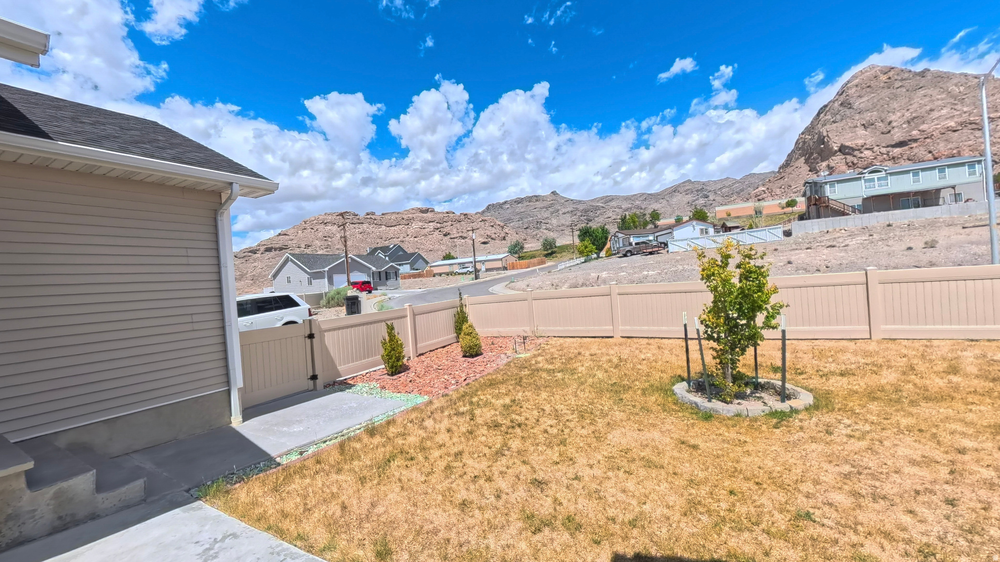 main property photo 46