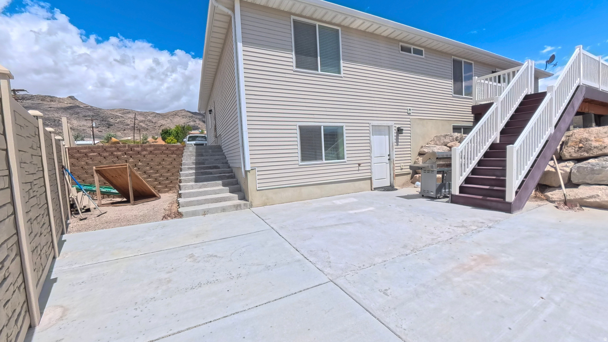 main property photo 58