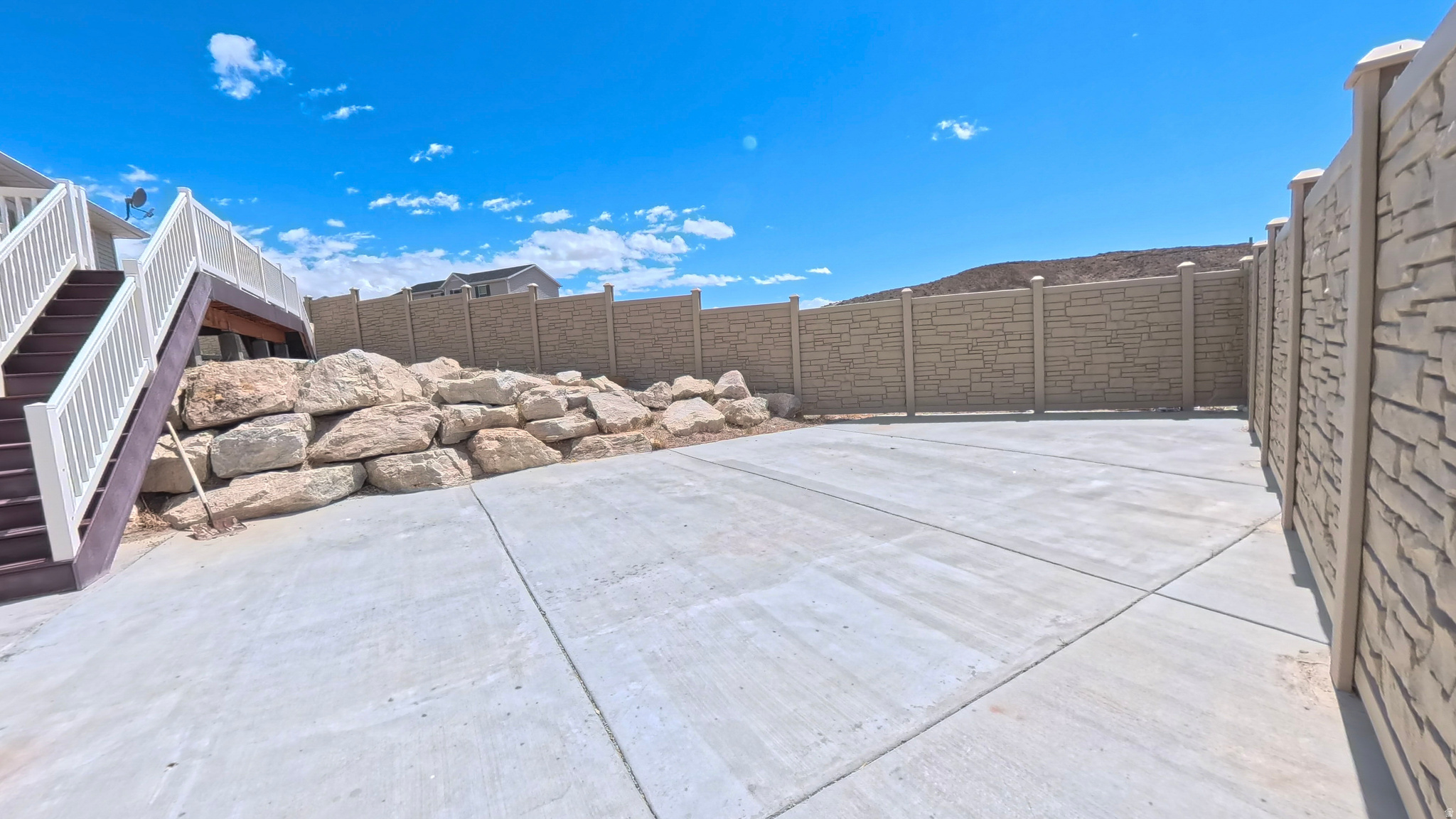 main property photo 60