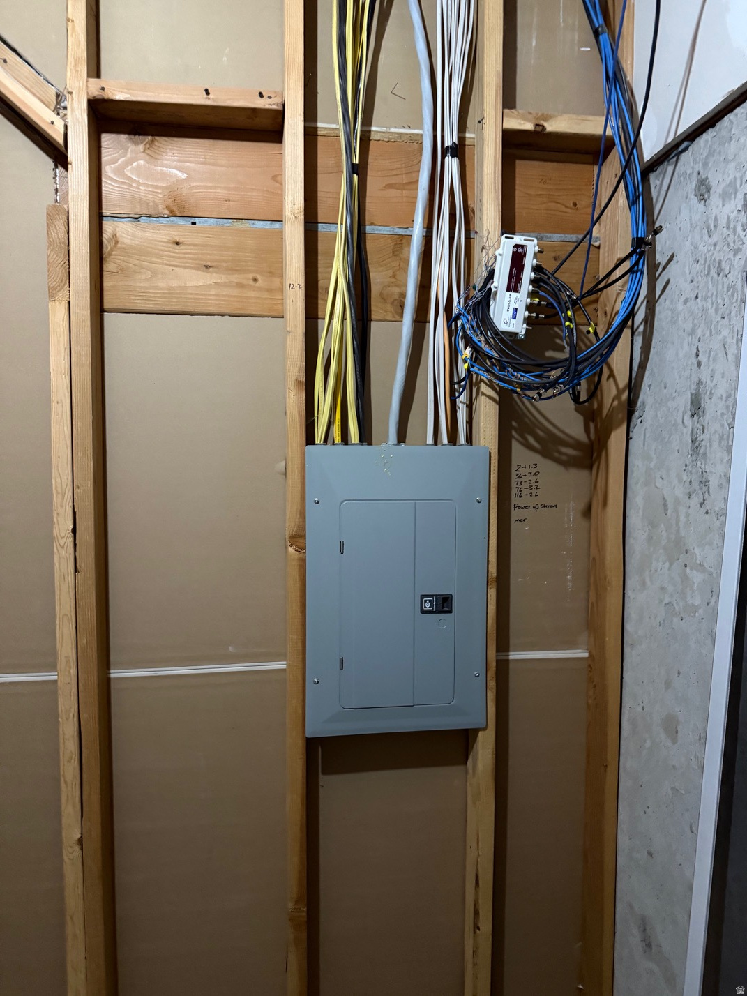 main property photo 30