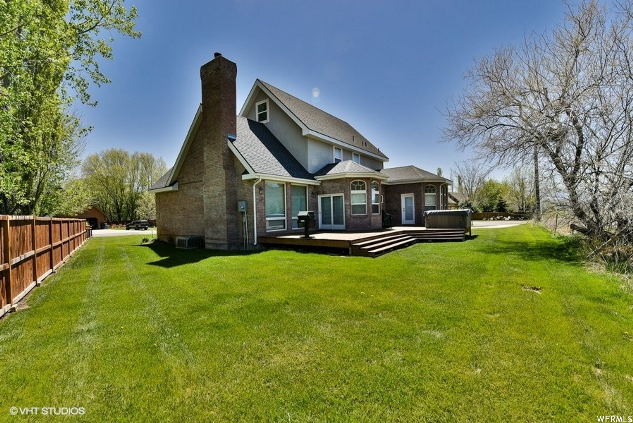 main property photo 23