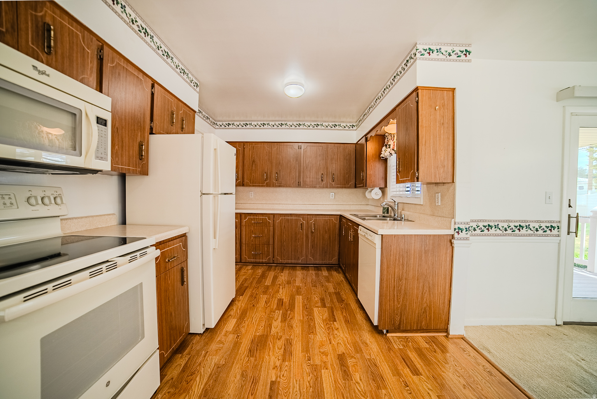 main property photo 5