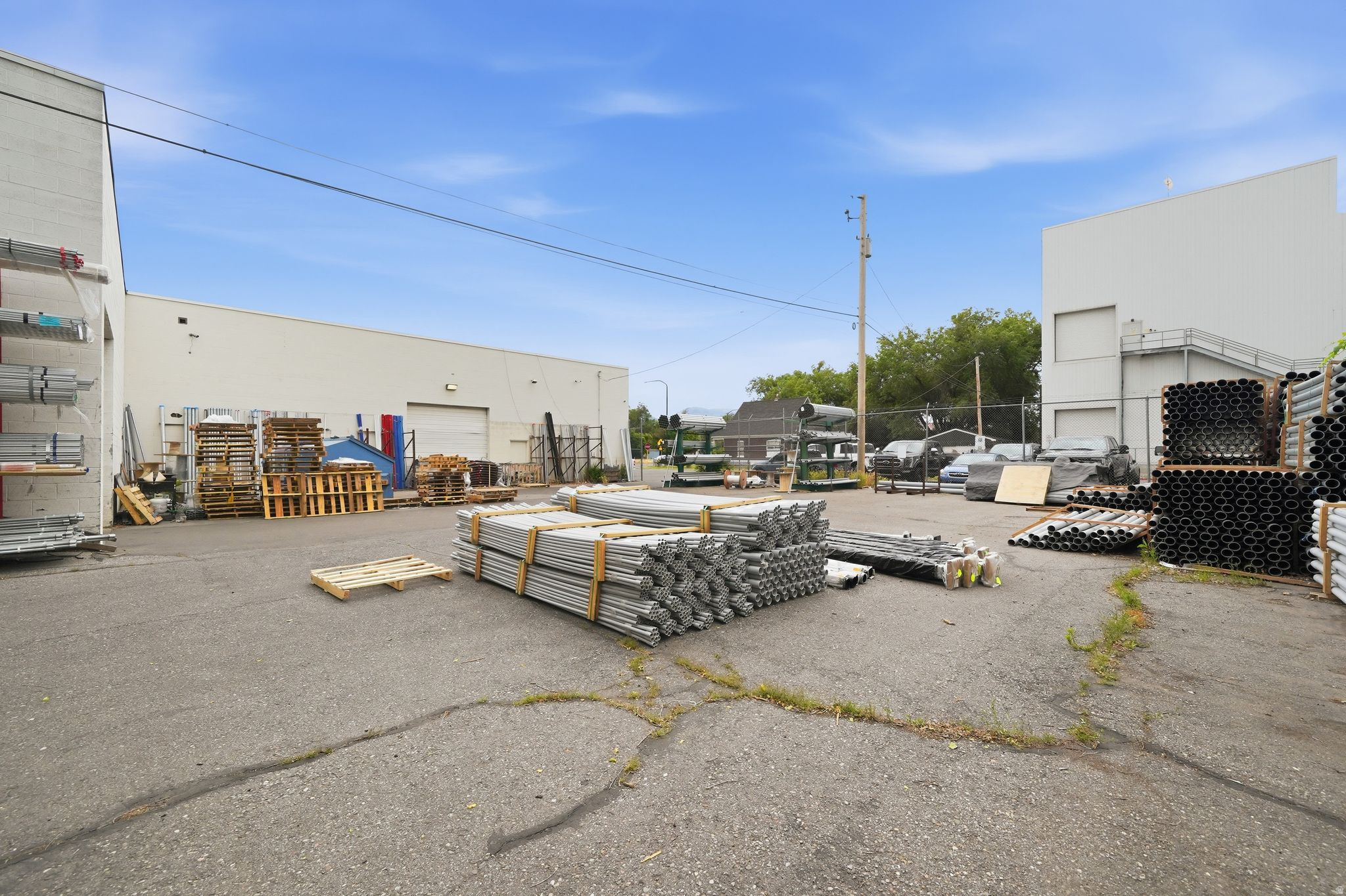 main property photo 13