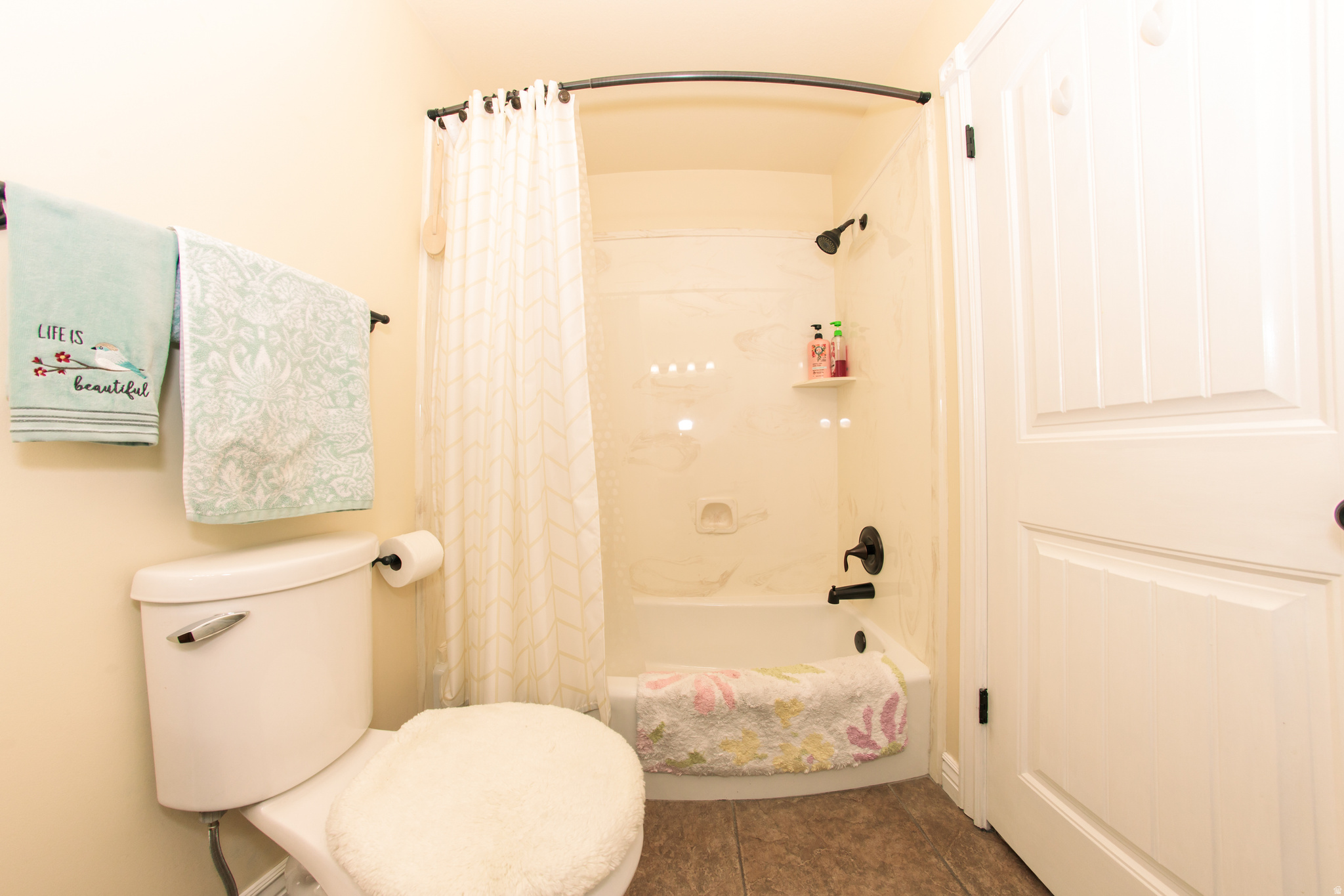 main property photo 23