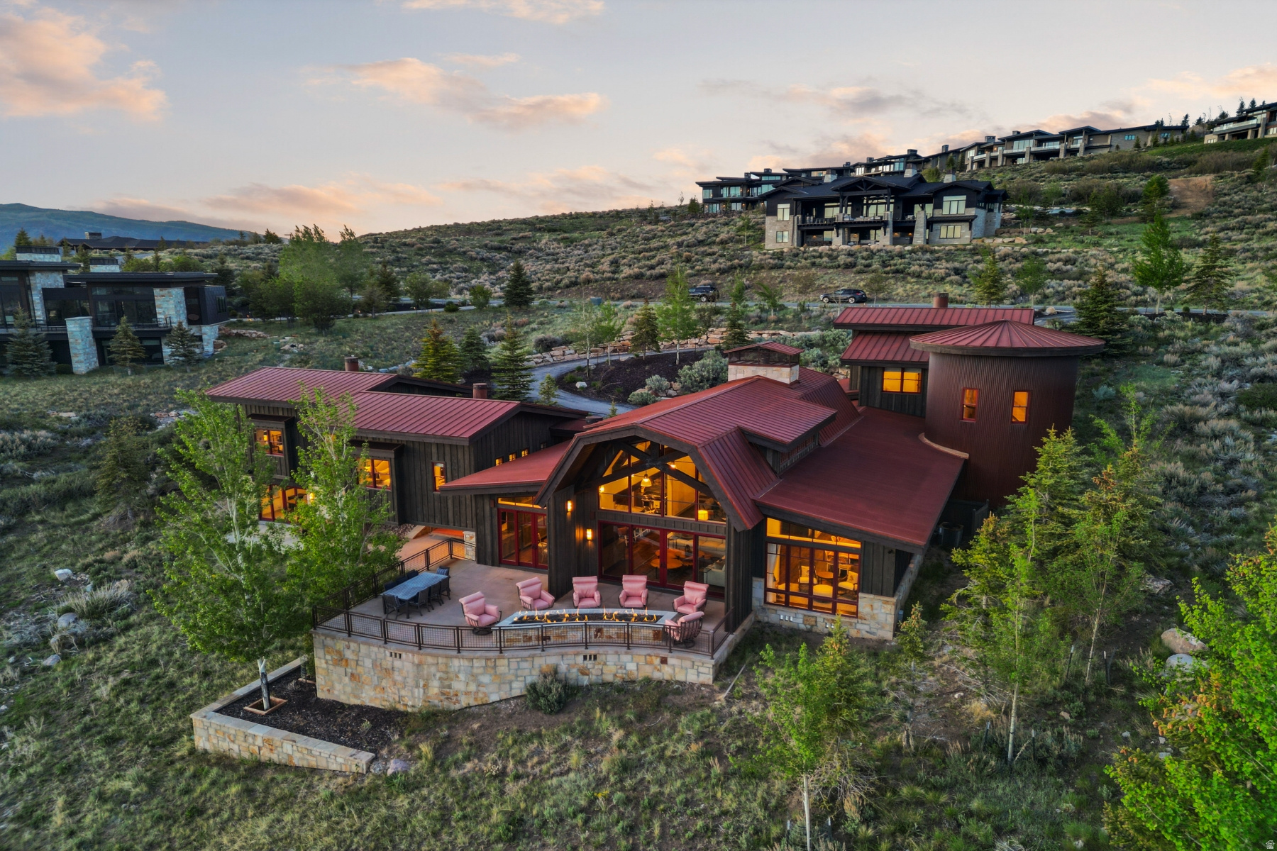 main property photo 8