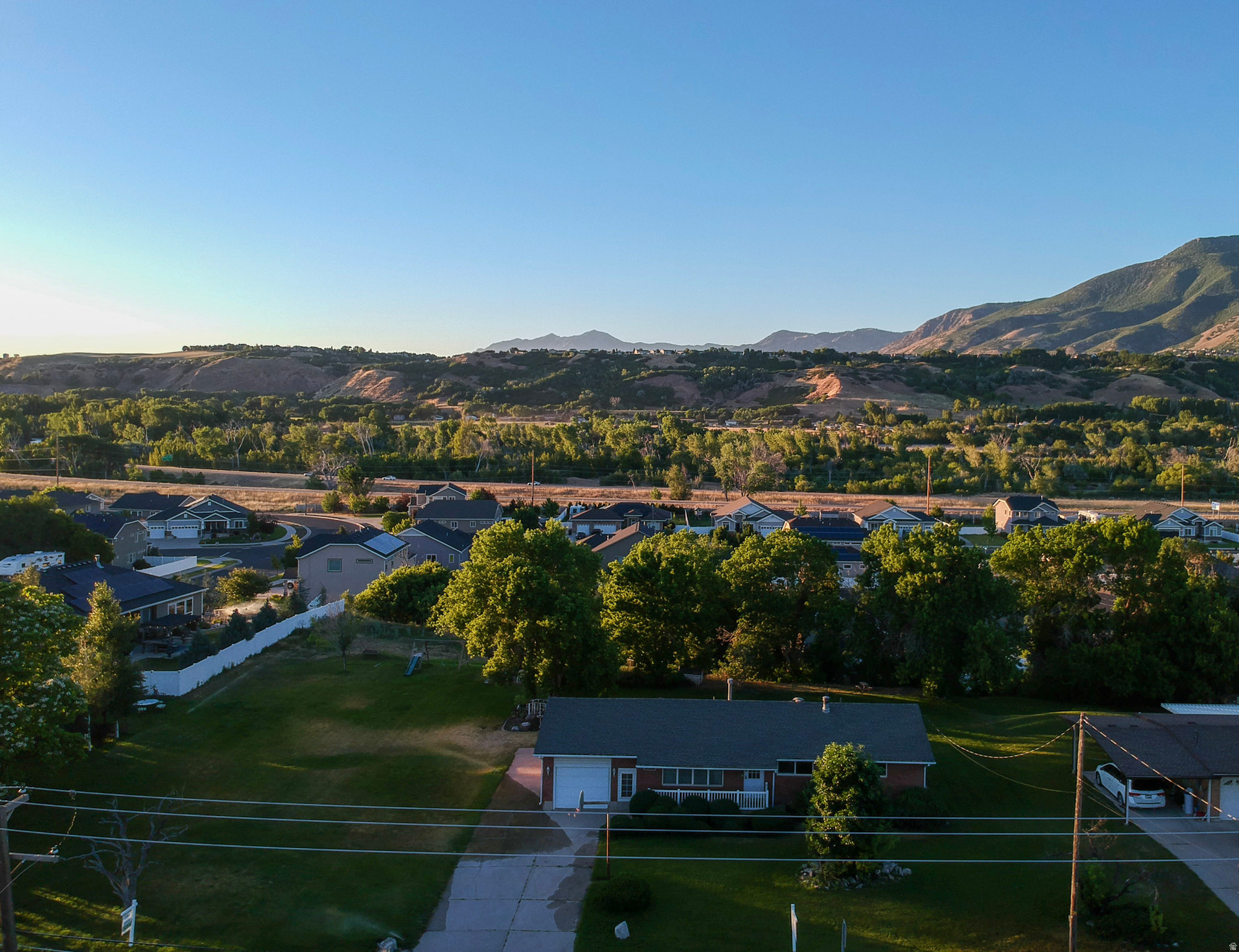 main property photo 41