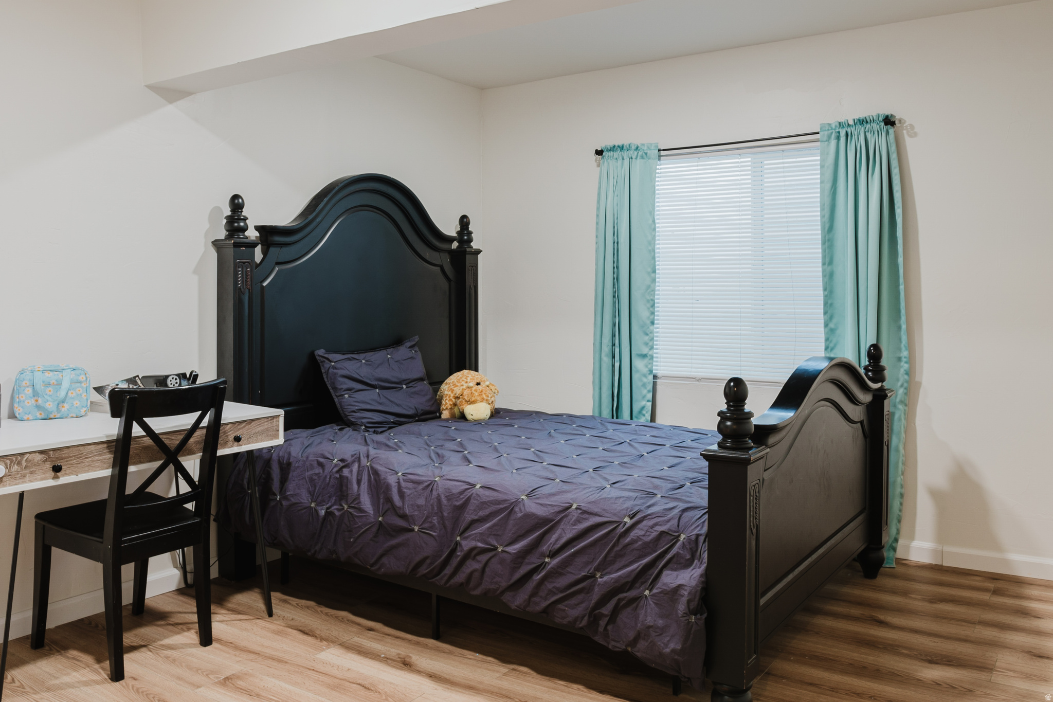 main property photo 24