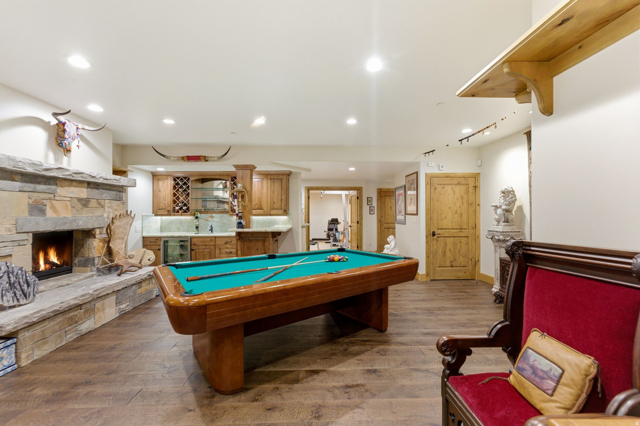 main property photo 19