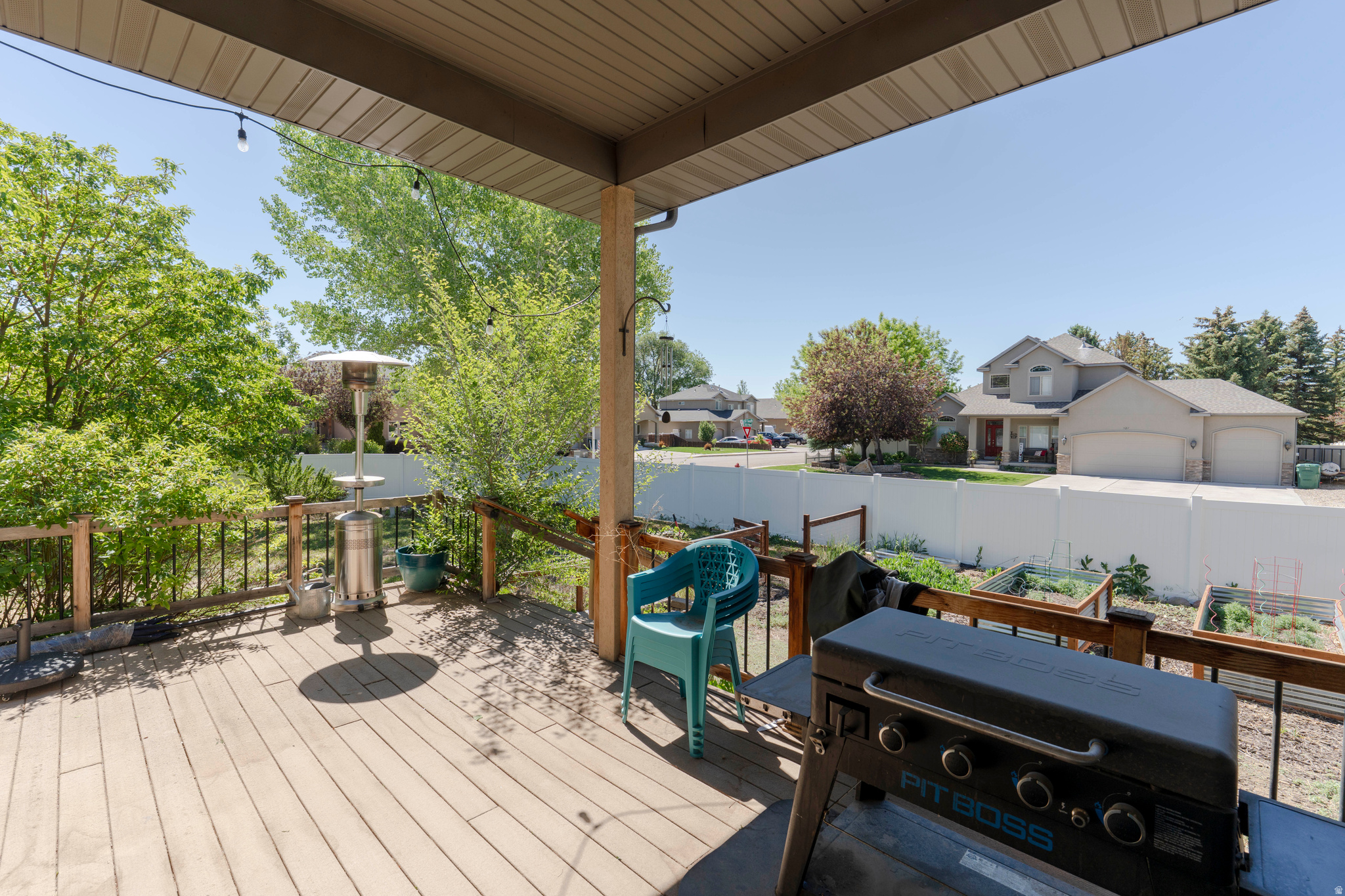 main property photo 22