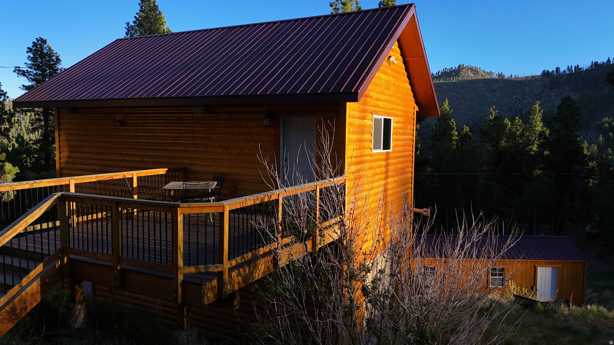 main property photo 16