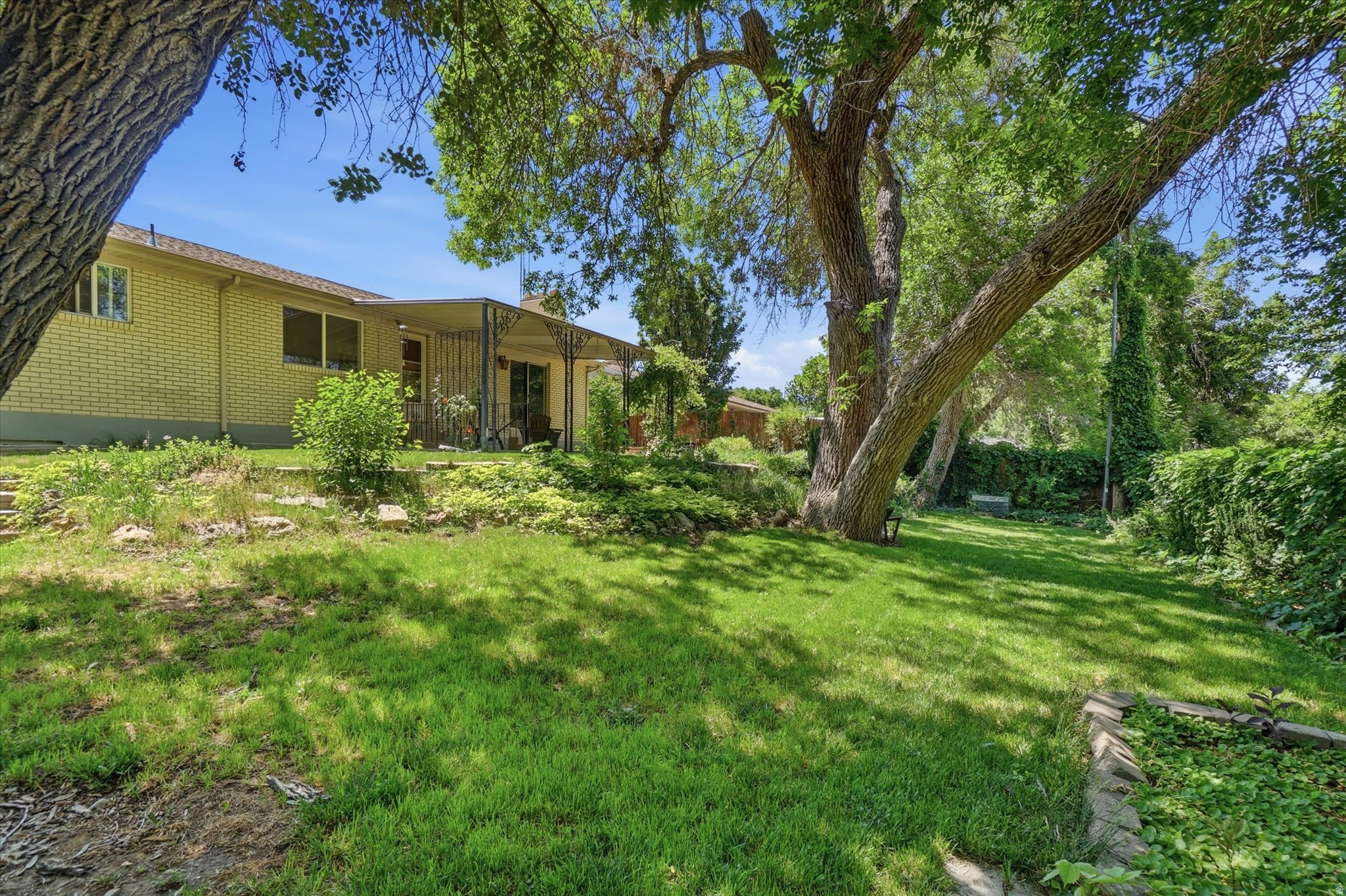 main property photo 47