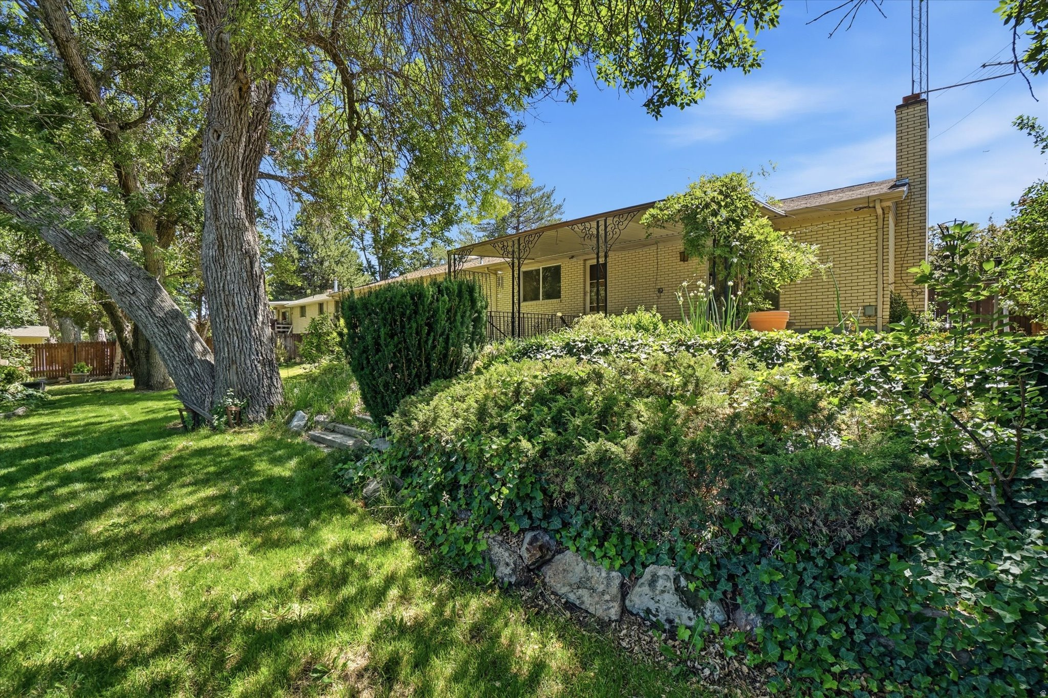 main property photo 49
