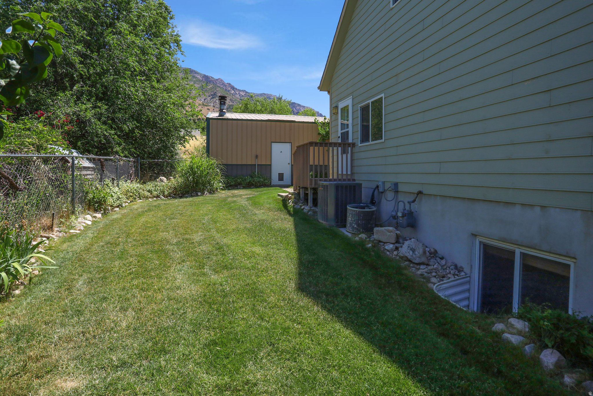 main property photo 33