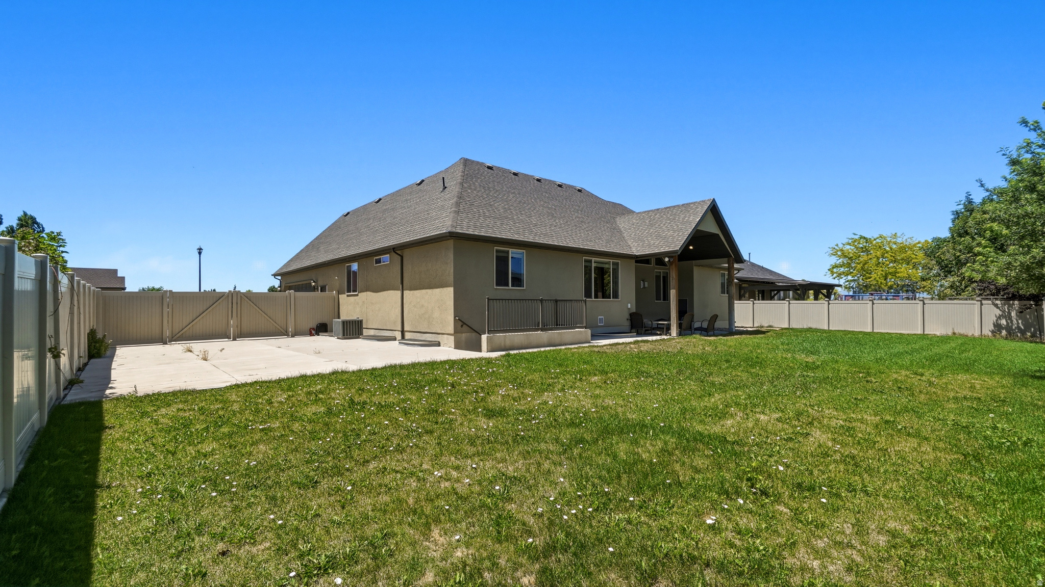 main property photo 47
