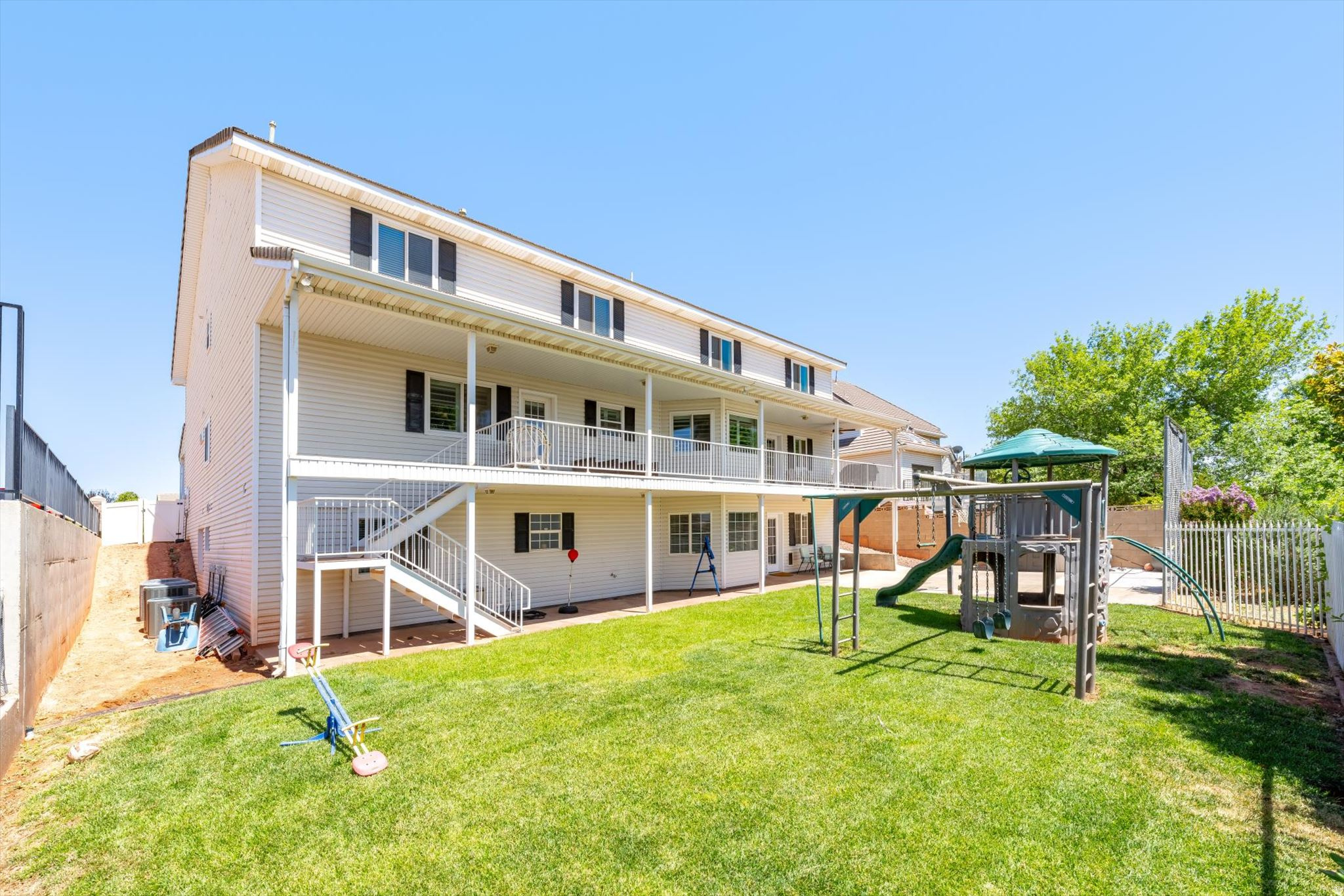 main property photo 88