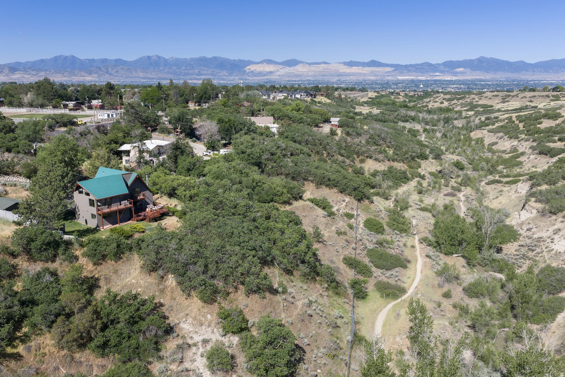 main property photo 26