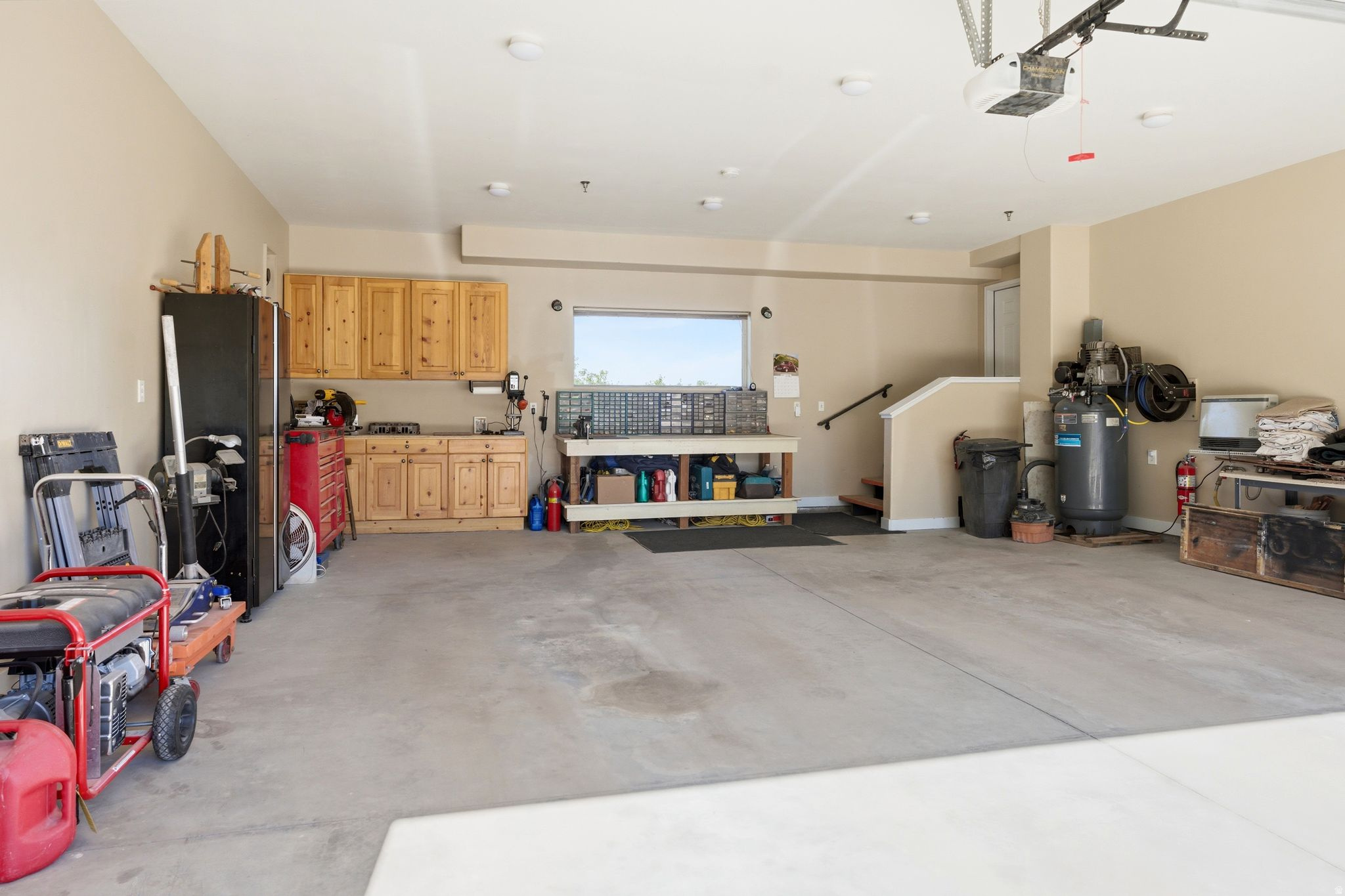 main property photo 47