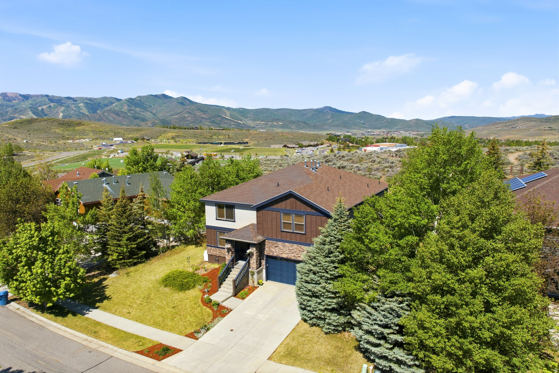 main property photo 39