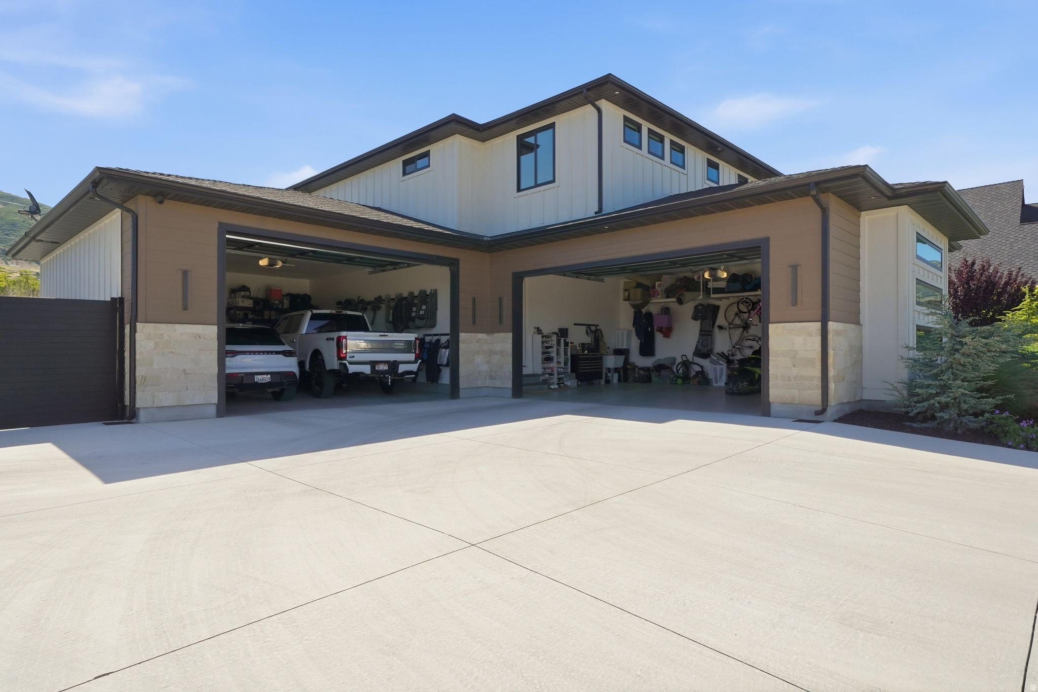 main property photo 89