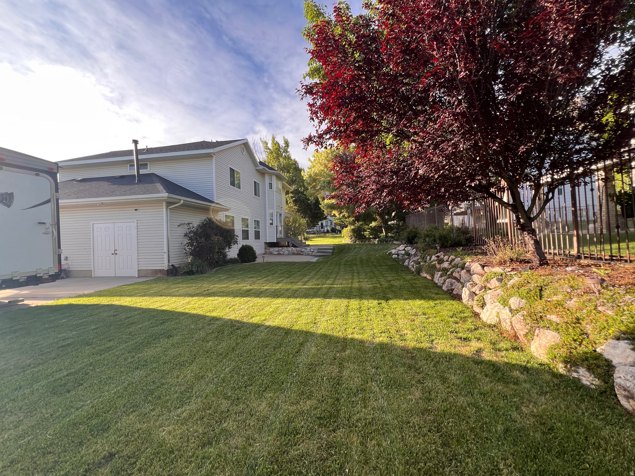 main property photo 23