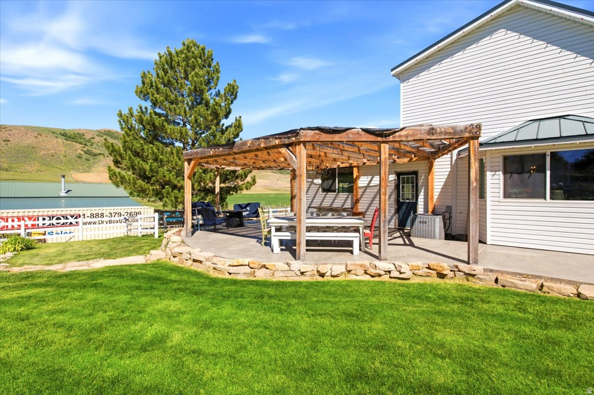 main property photo 35