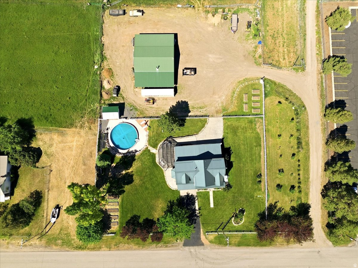 main property photo 46