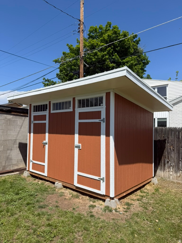 main property photo 40
