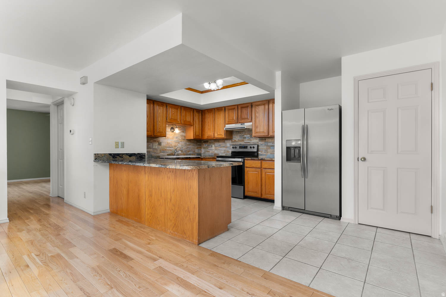 main property photo 7