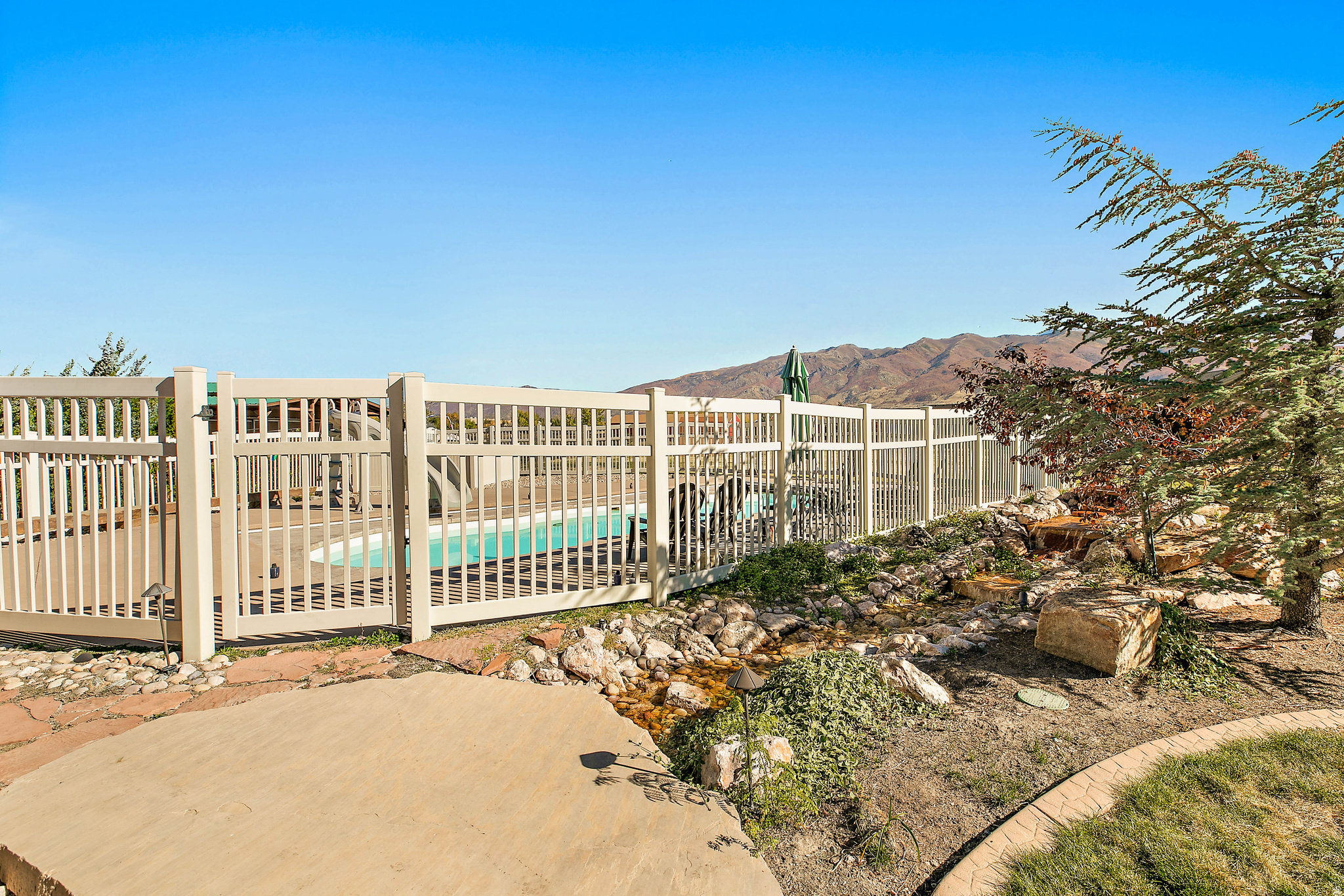 main property photo 54