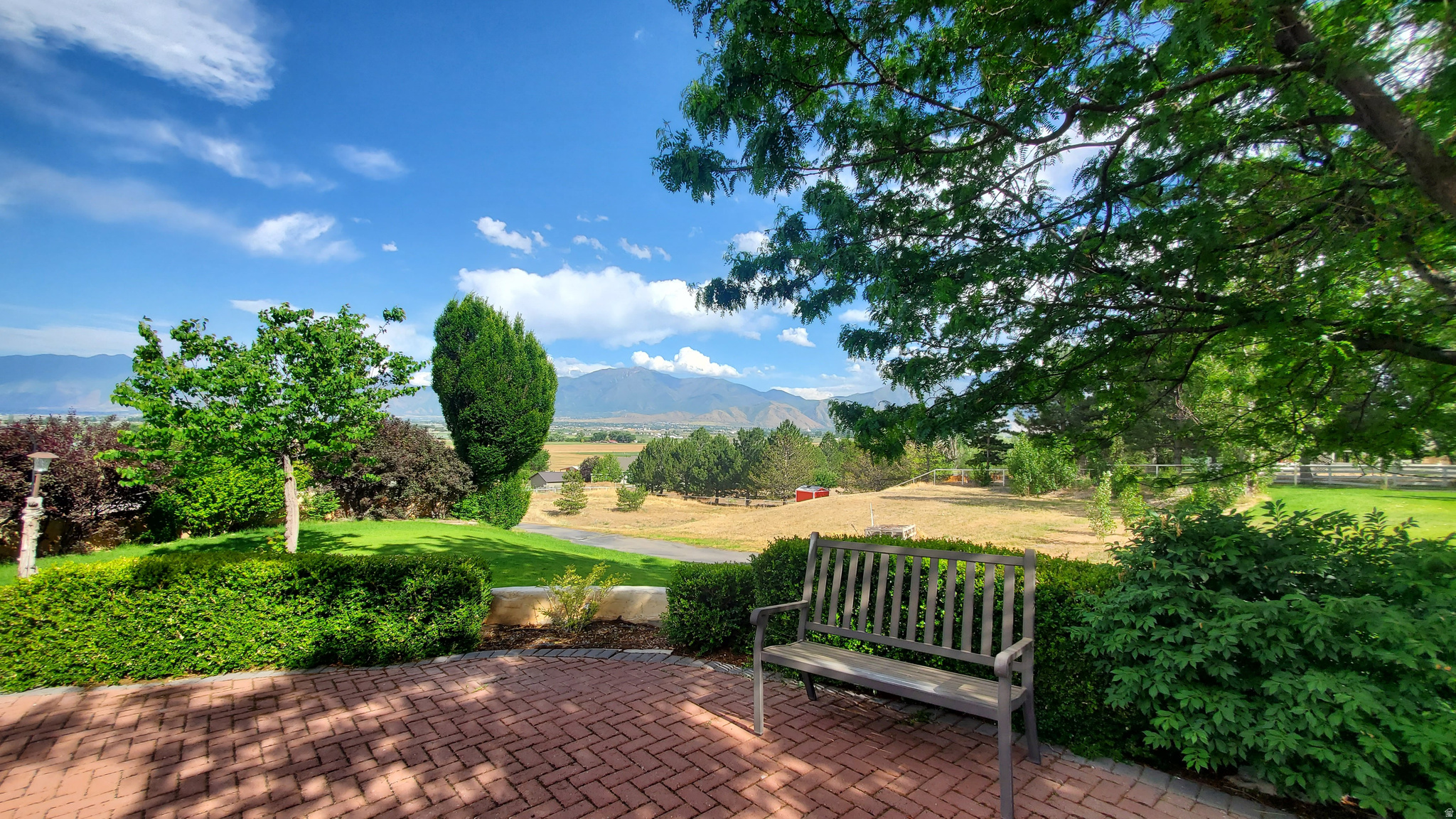 main property photo 14