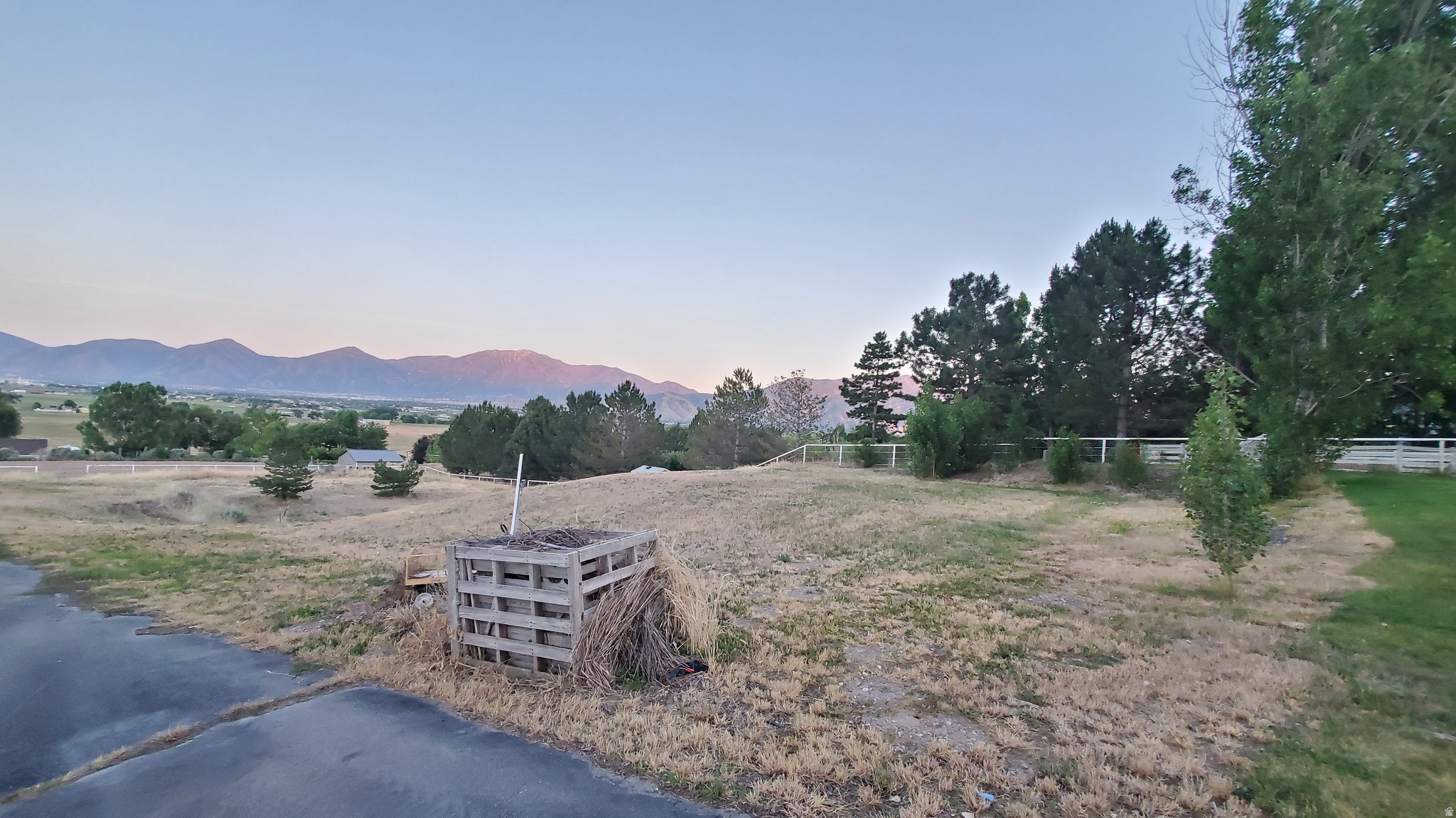 main property photo 81
