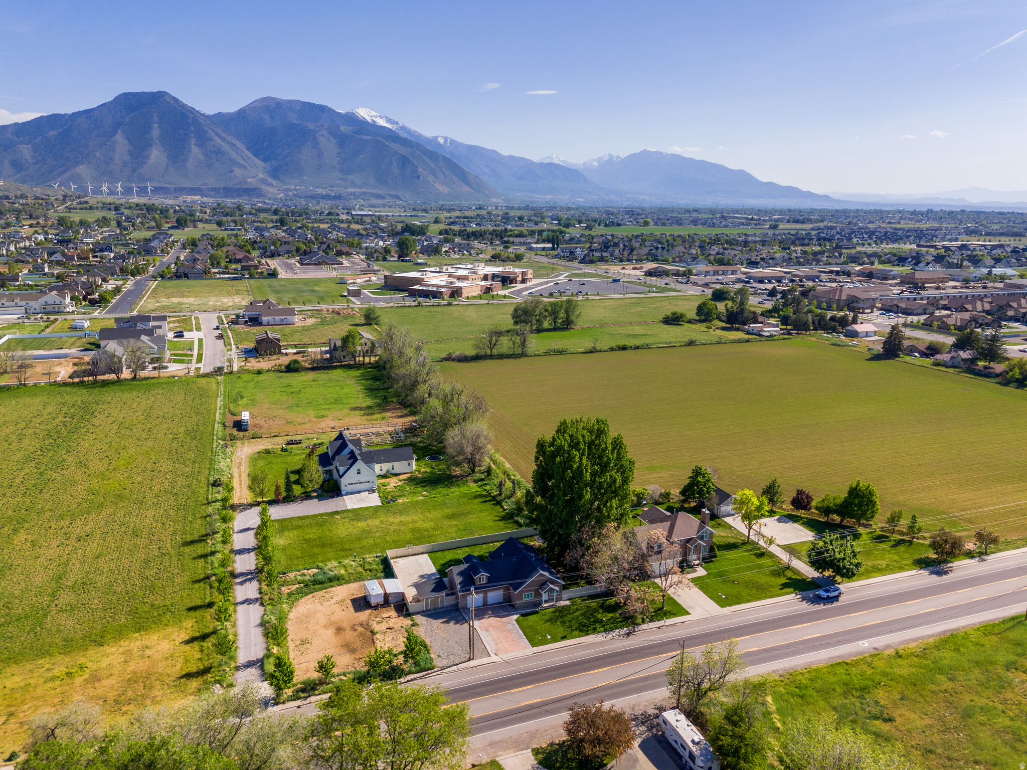 main property photo 30