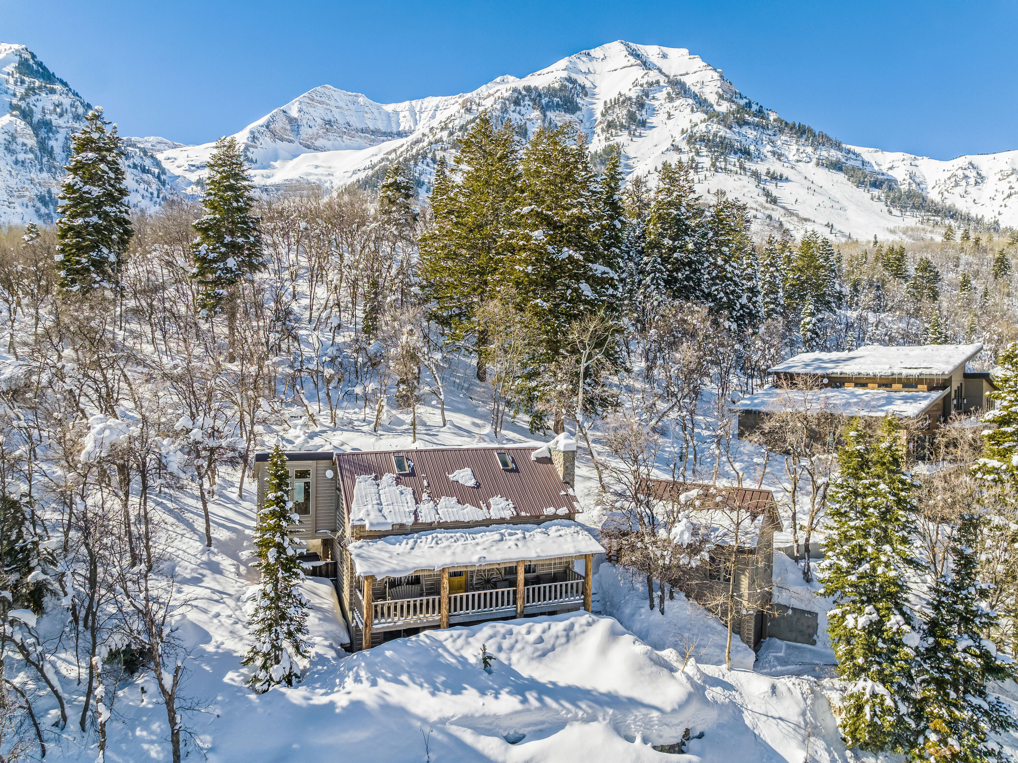 main property photo 45