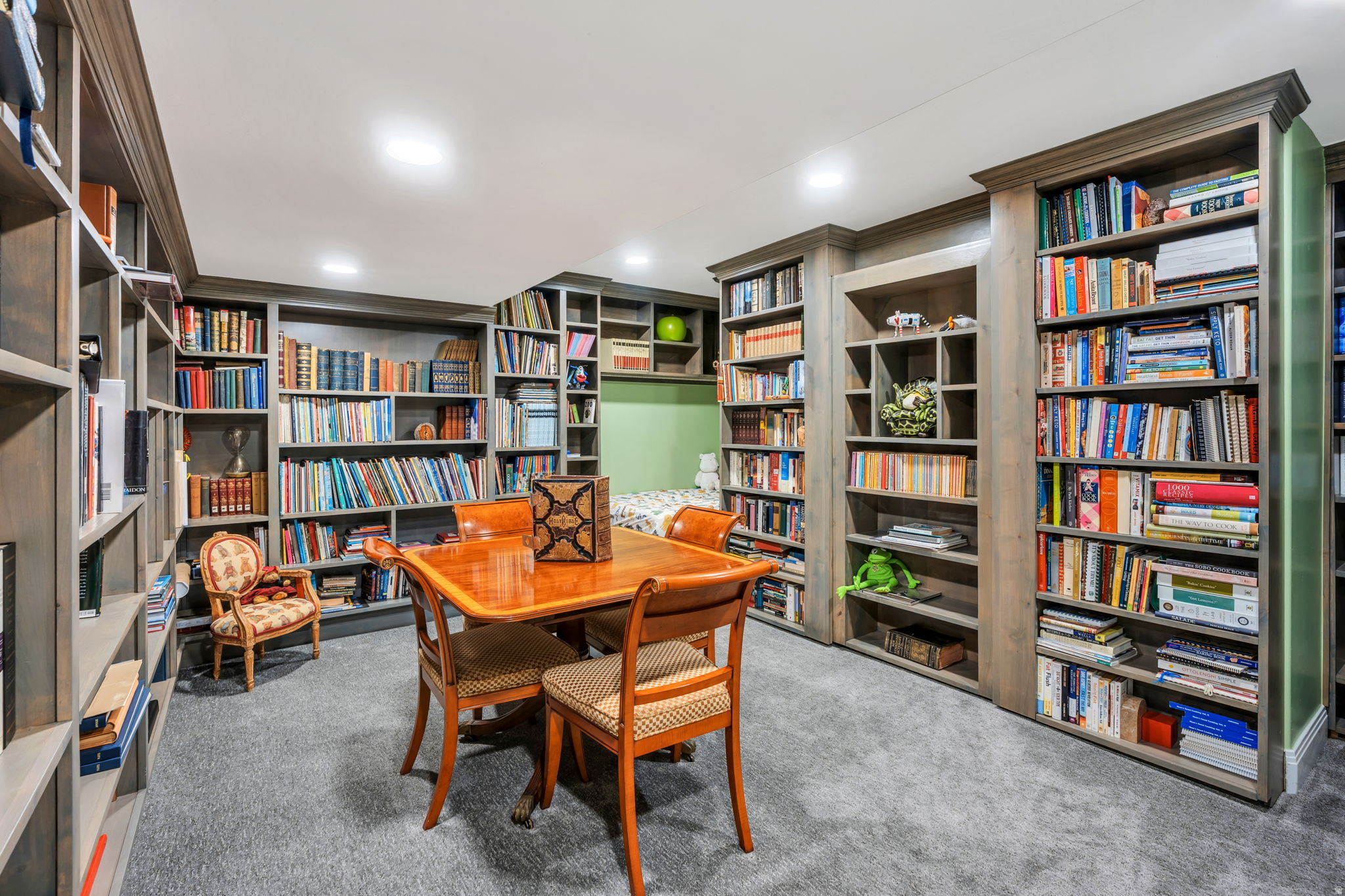 main property photo 60