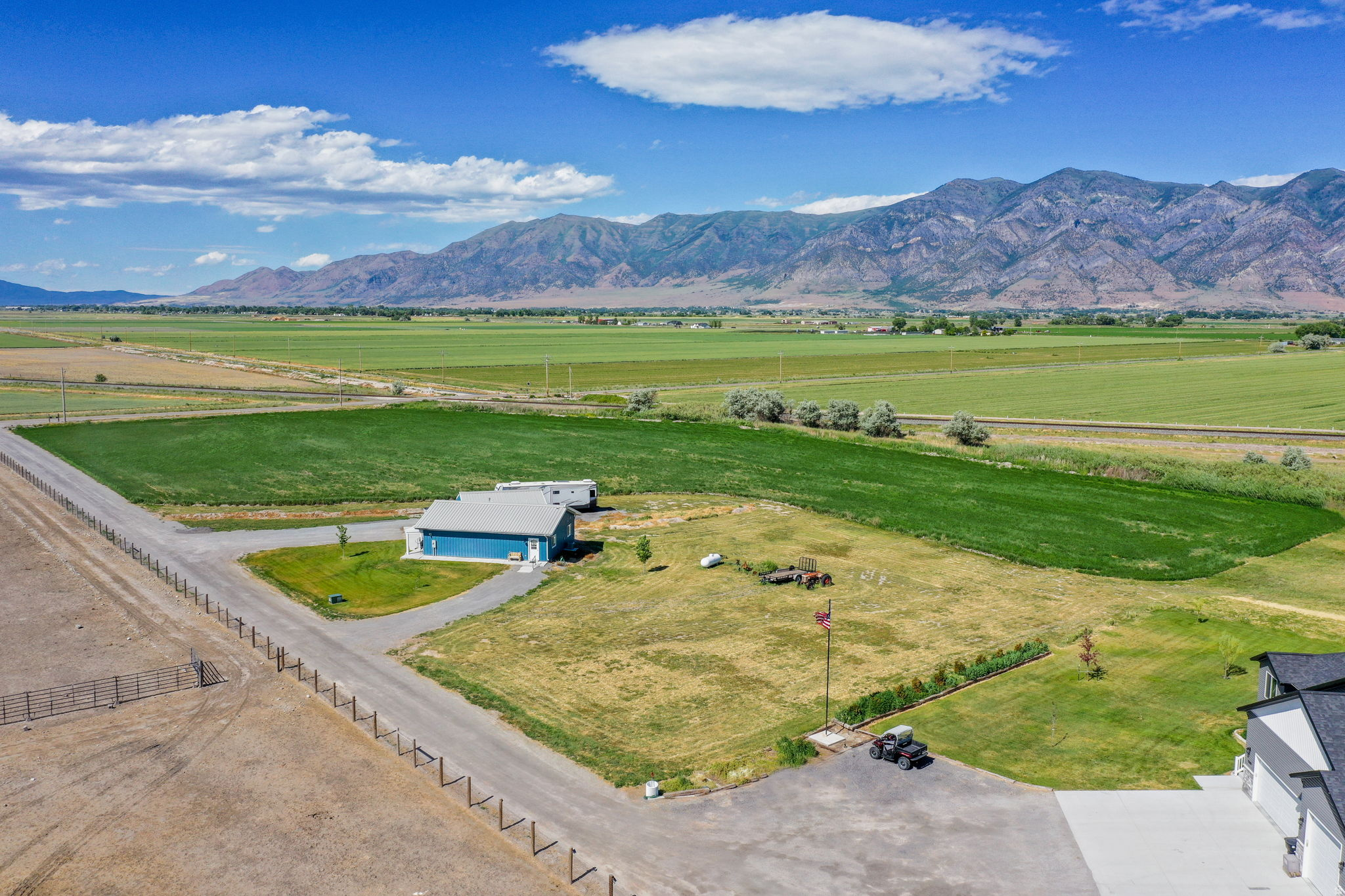 main property photo 22