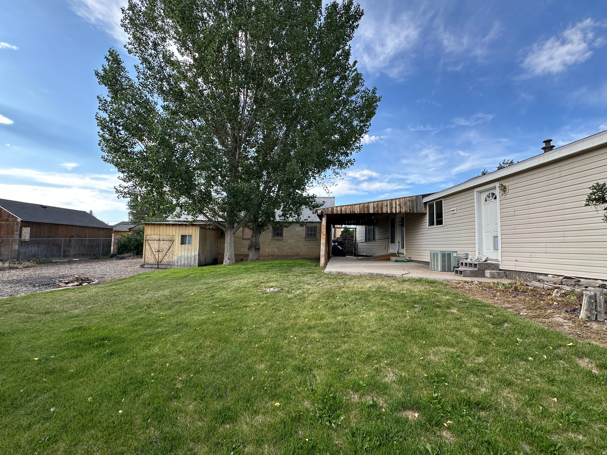 main property photo 24