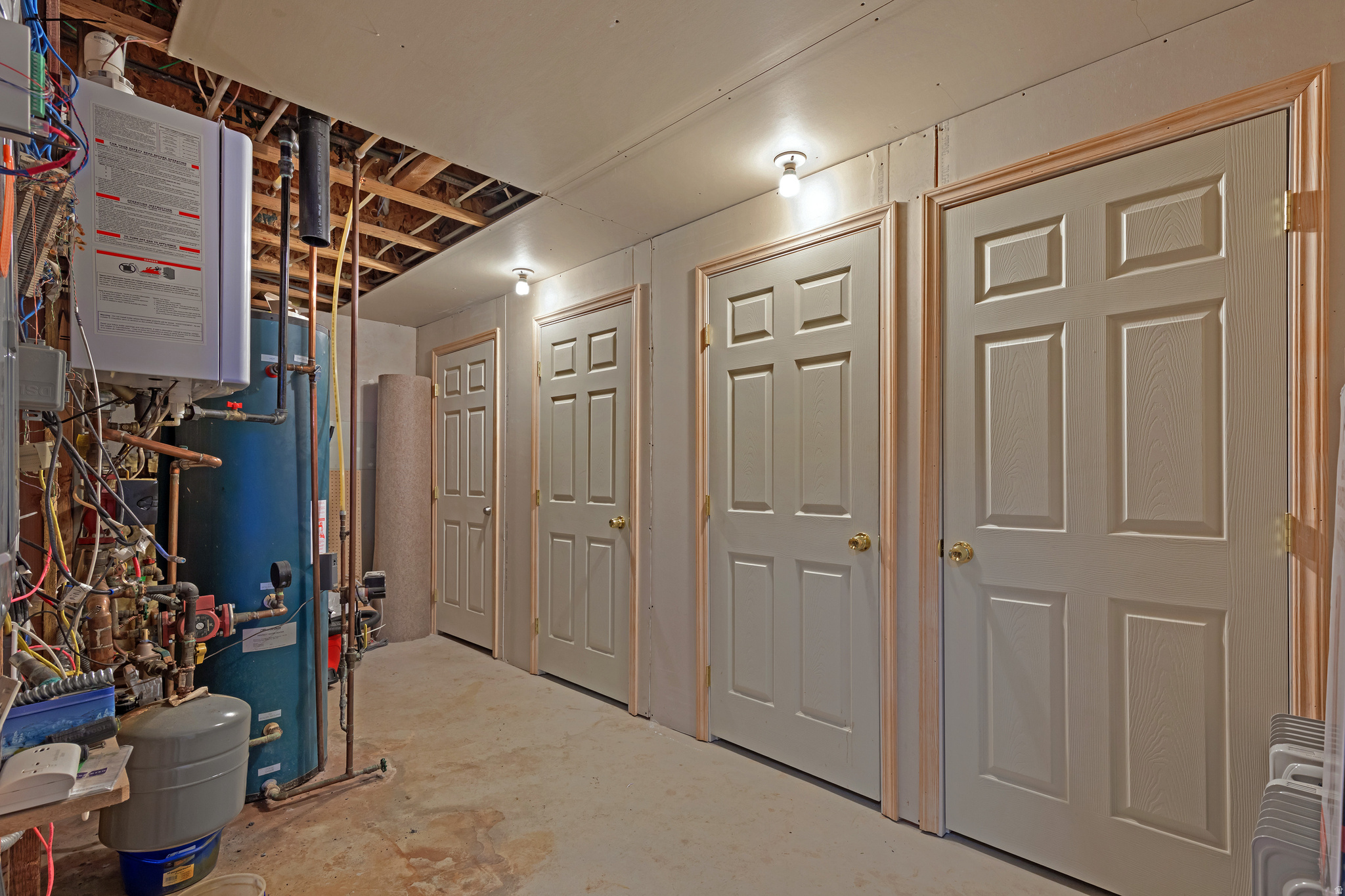 main property photo 30