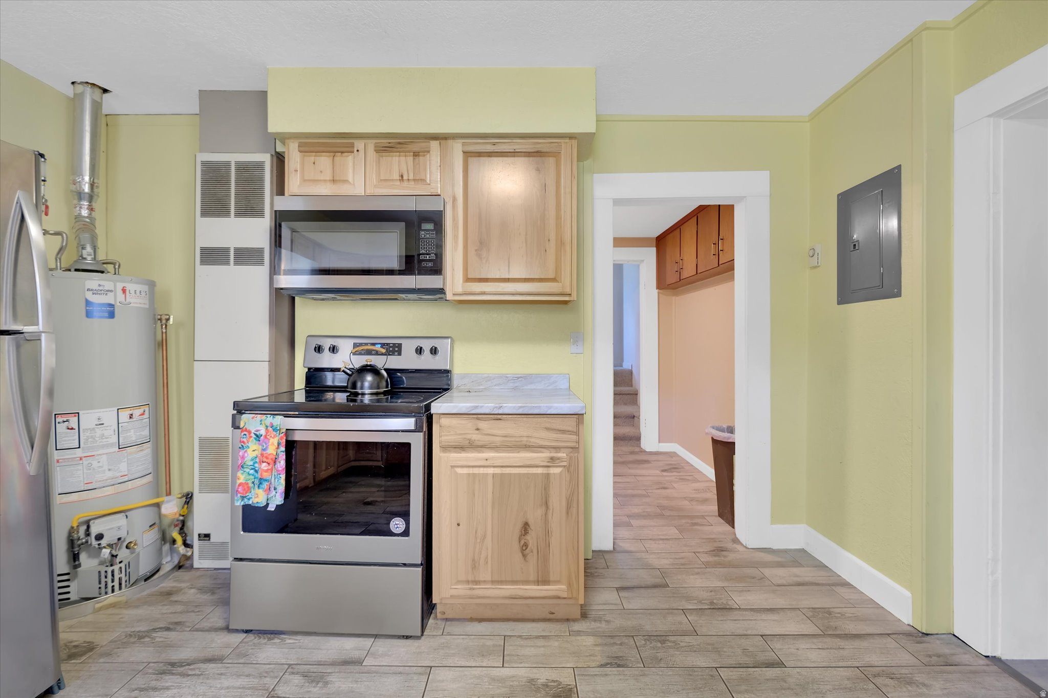 main property photo 6